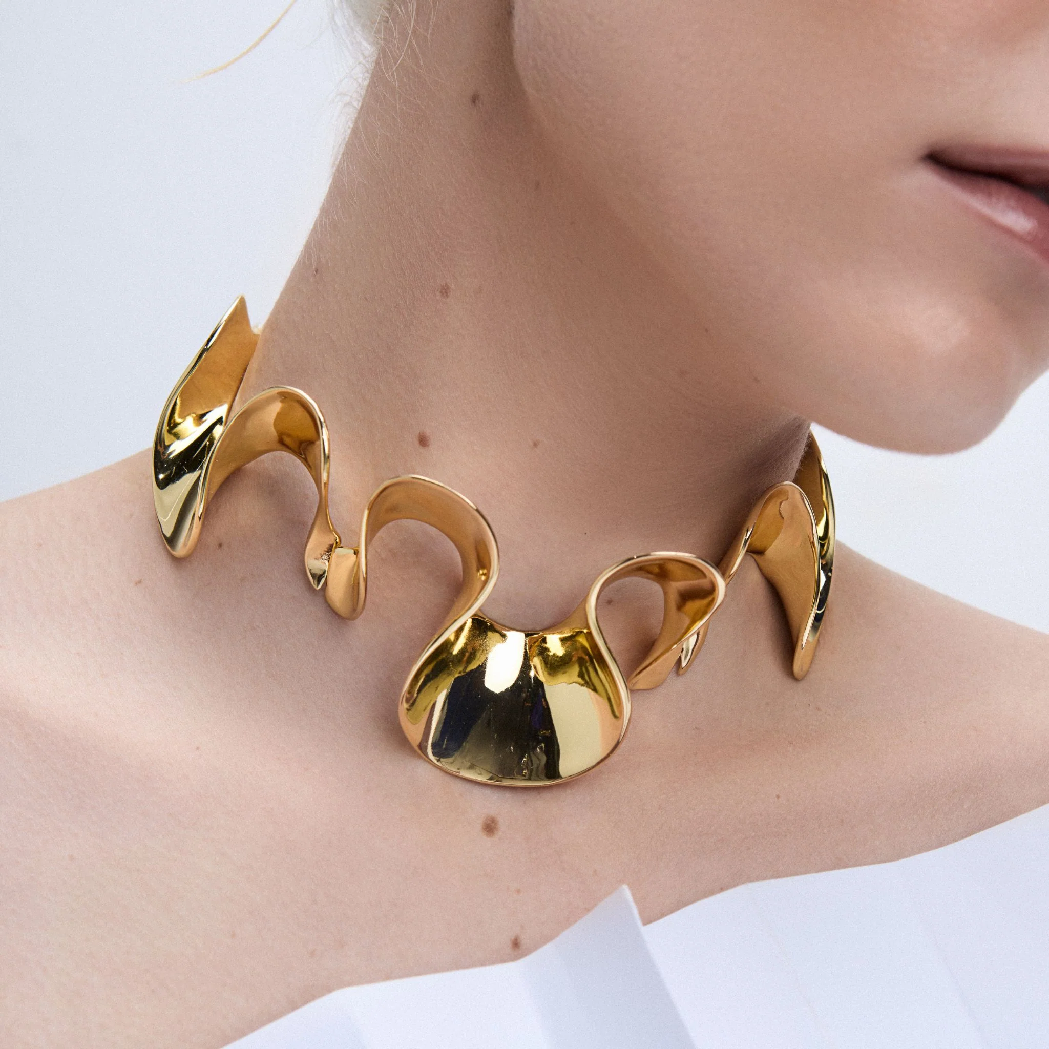 Gold Savana Choker - Babado Collection - Image 2