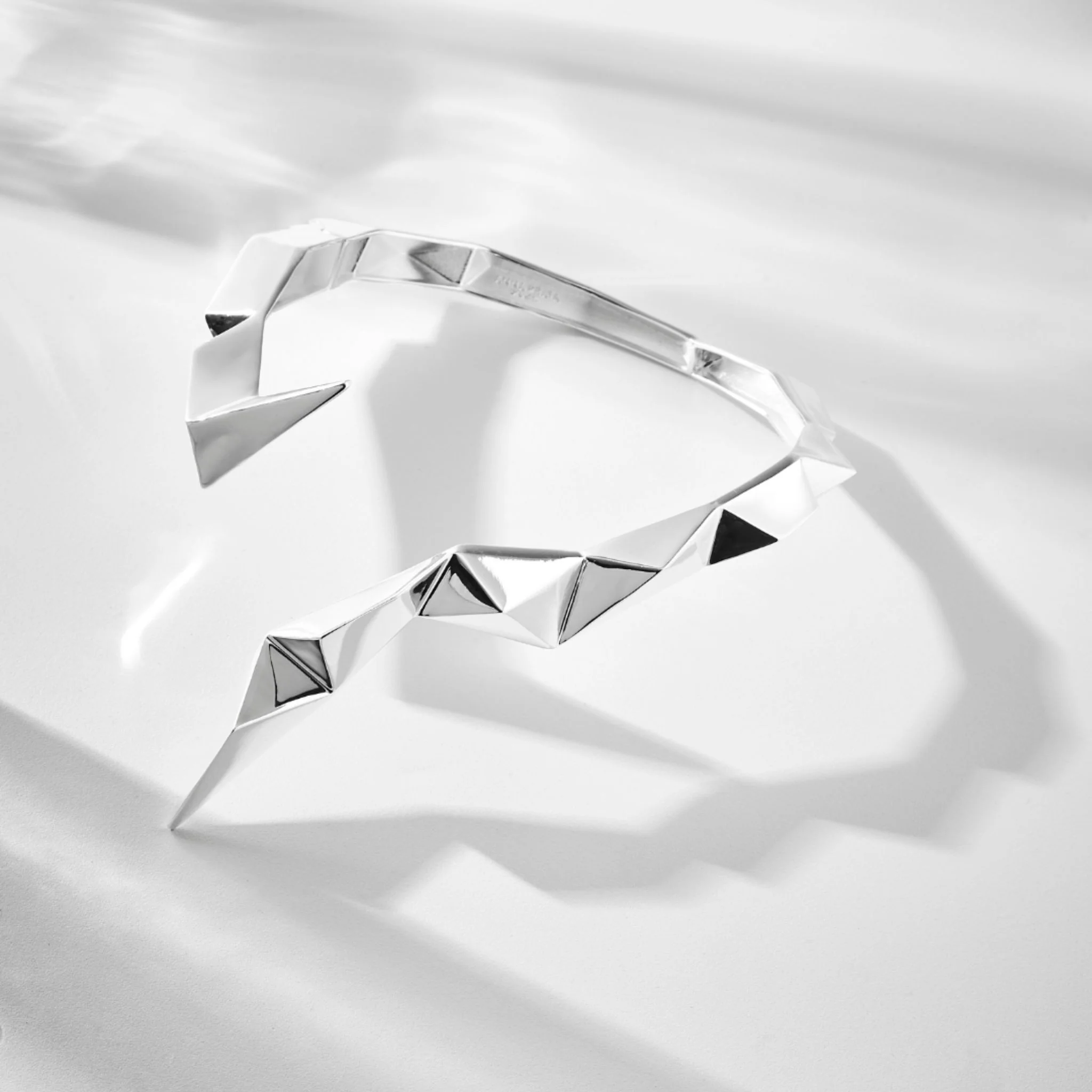 Silver Prisma Choker - Faces Collection - Image 3