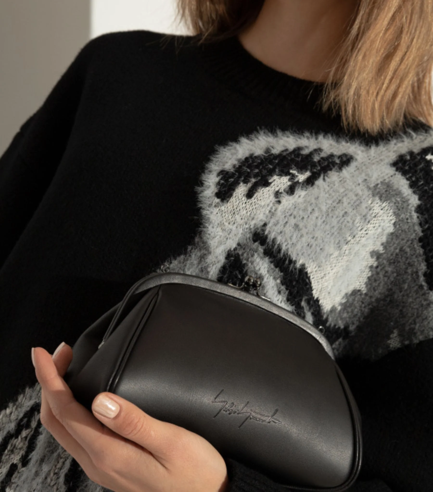 Clasp Pouch S | Black - Image 8