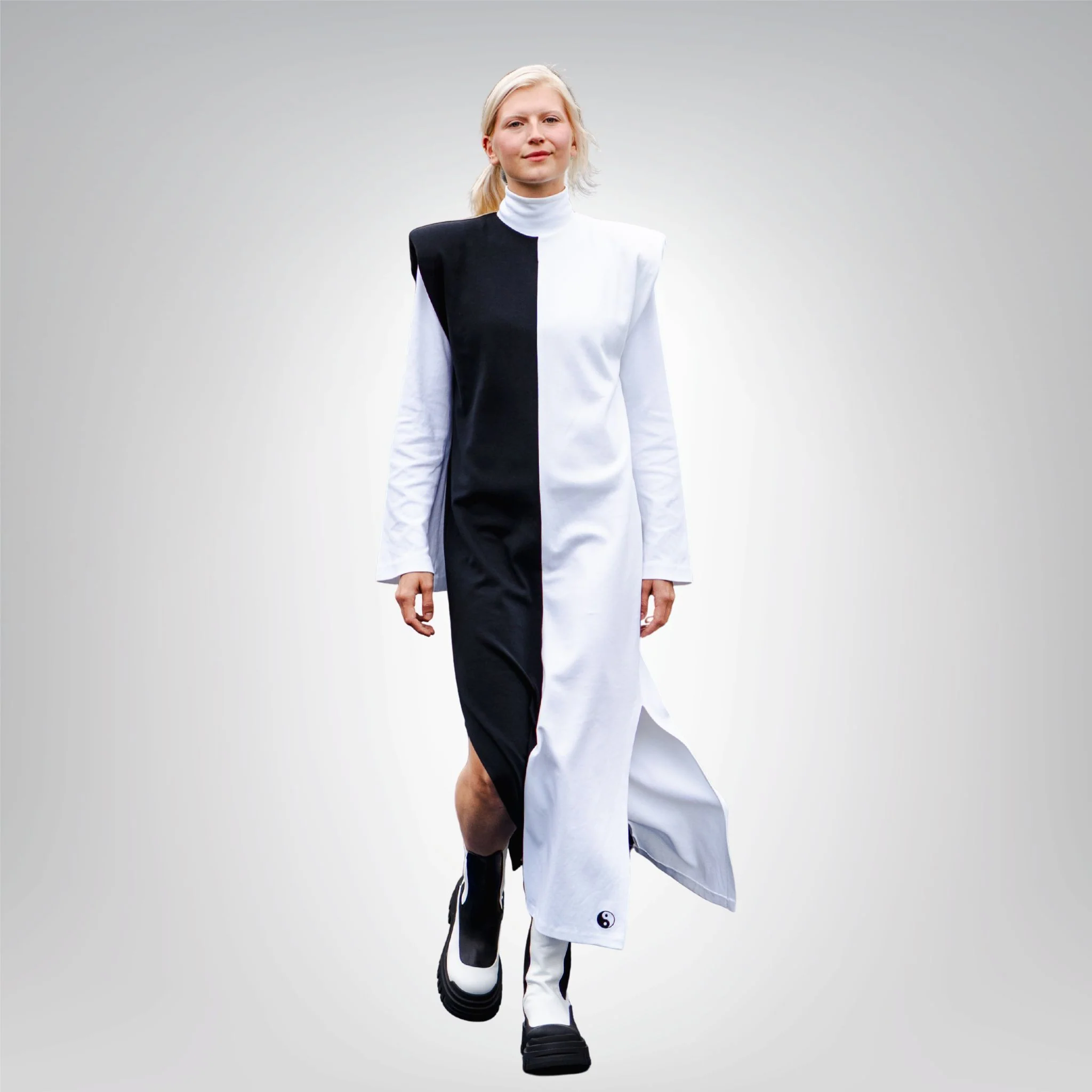 Black and White Leather Chelsea Boots with Platform Sole - Image 2