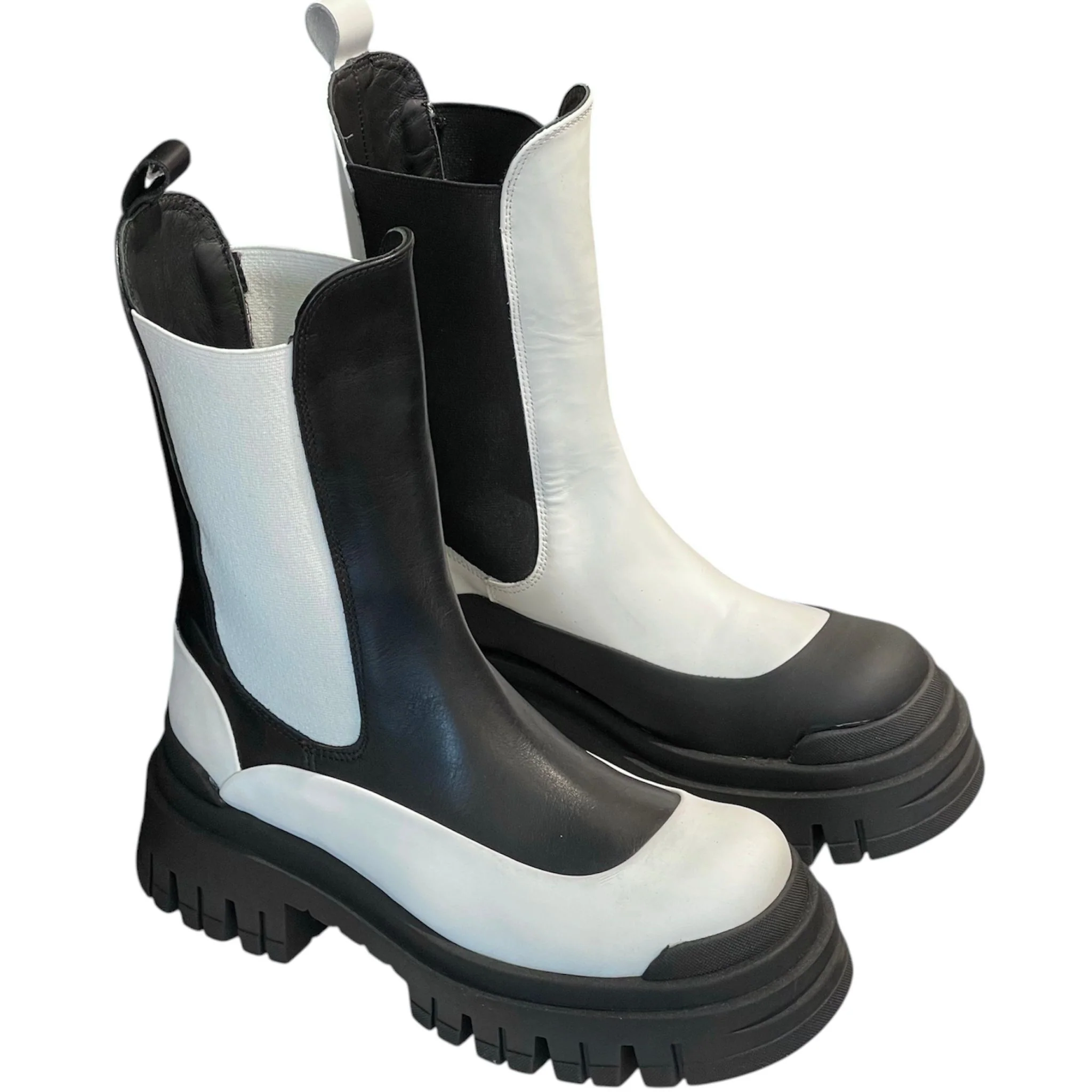 Black and White Leather Chelsea Boots with Platform Sole - Image 9