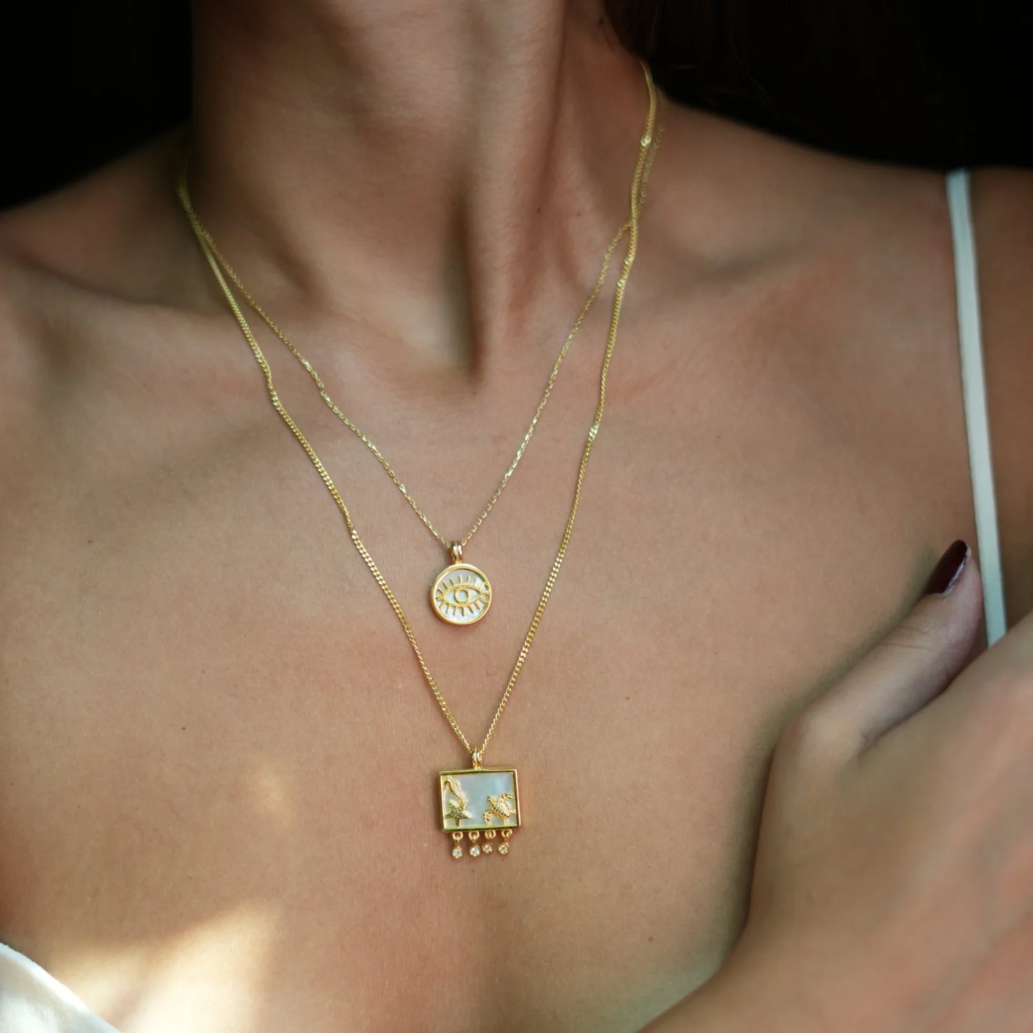 Pearl and Gold Round Evil Eye Pendant Talisman Necklace - Image 2
