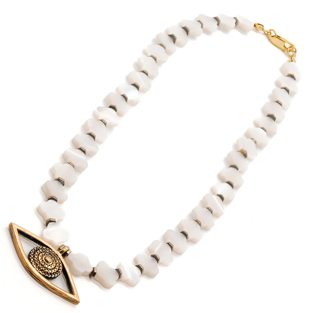 Pearl Clover Eye Necklace - Image 11