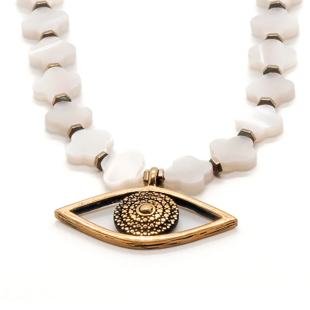 Pearl Clover Eye Necklace - Image 3