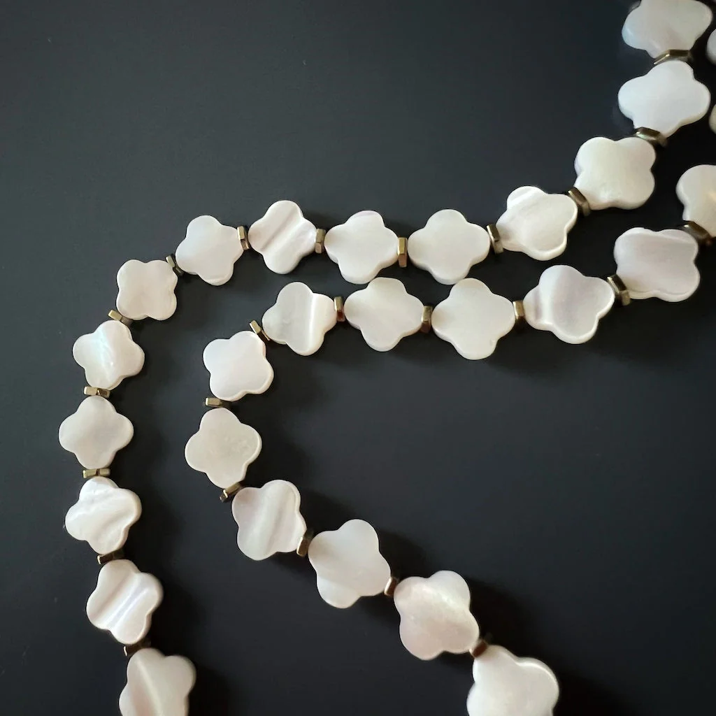 Pearl Clover Eye Necklace - Image 6
