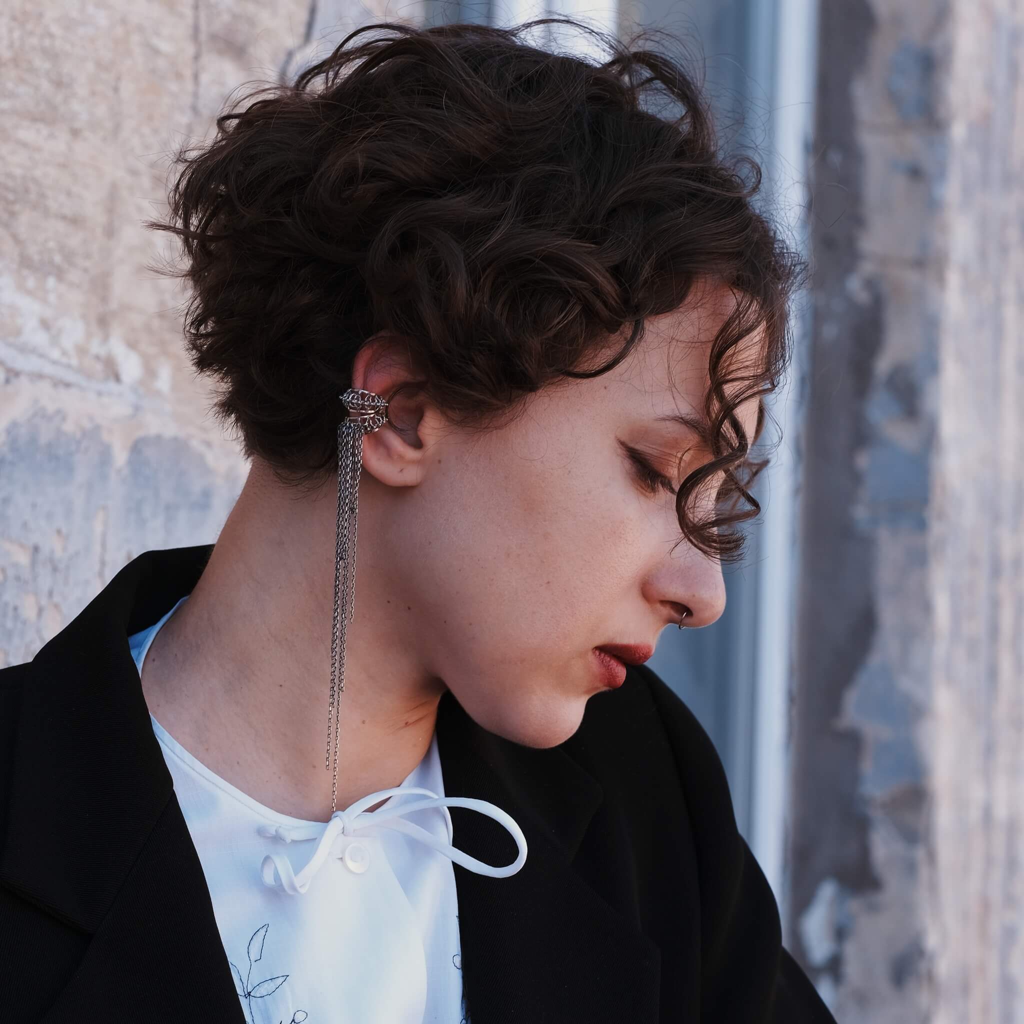 Whole Earcuff with Chains - Image 3