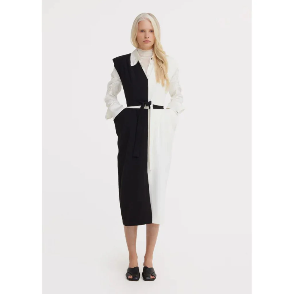 Fashion Midi Dress With Belt And Bold Shoulders – Black & Ivory - Image 2