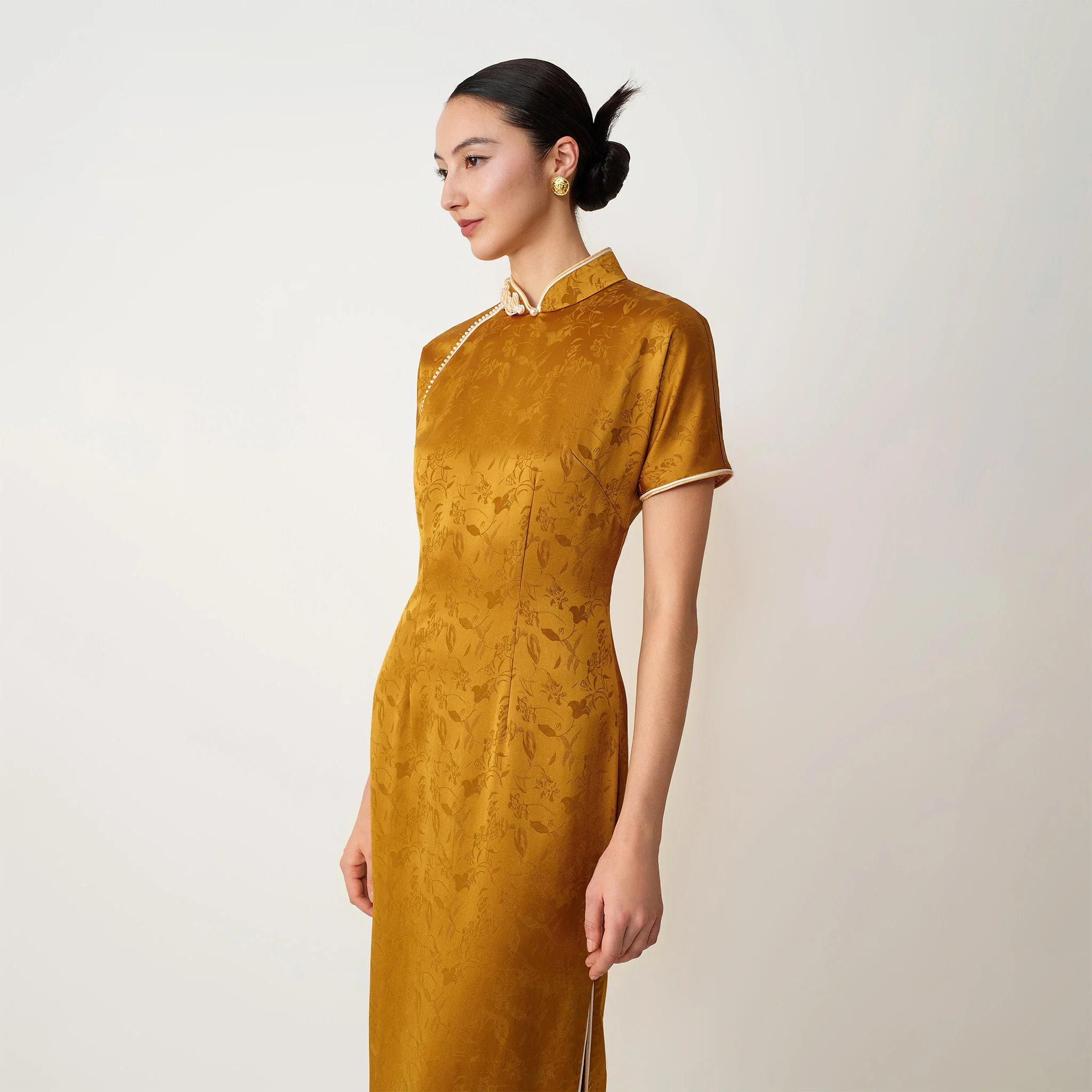 Caramel Loose Sleeve Qipao - Image 4