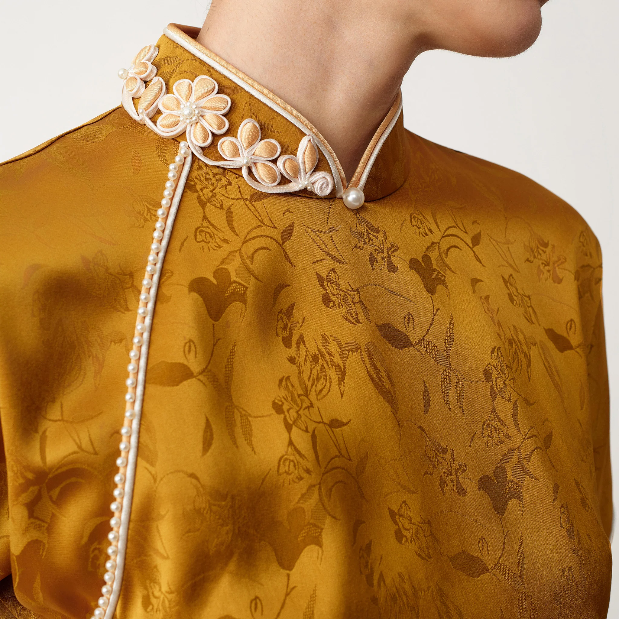 Caramel Loose Sleeve Qipao - Image 5