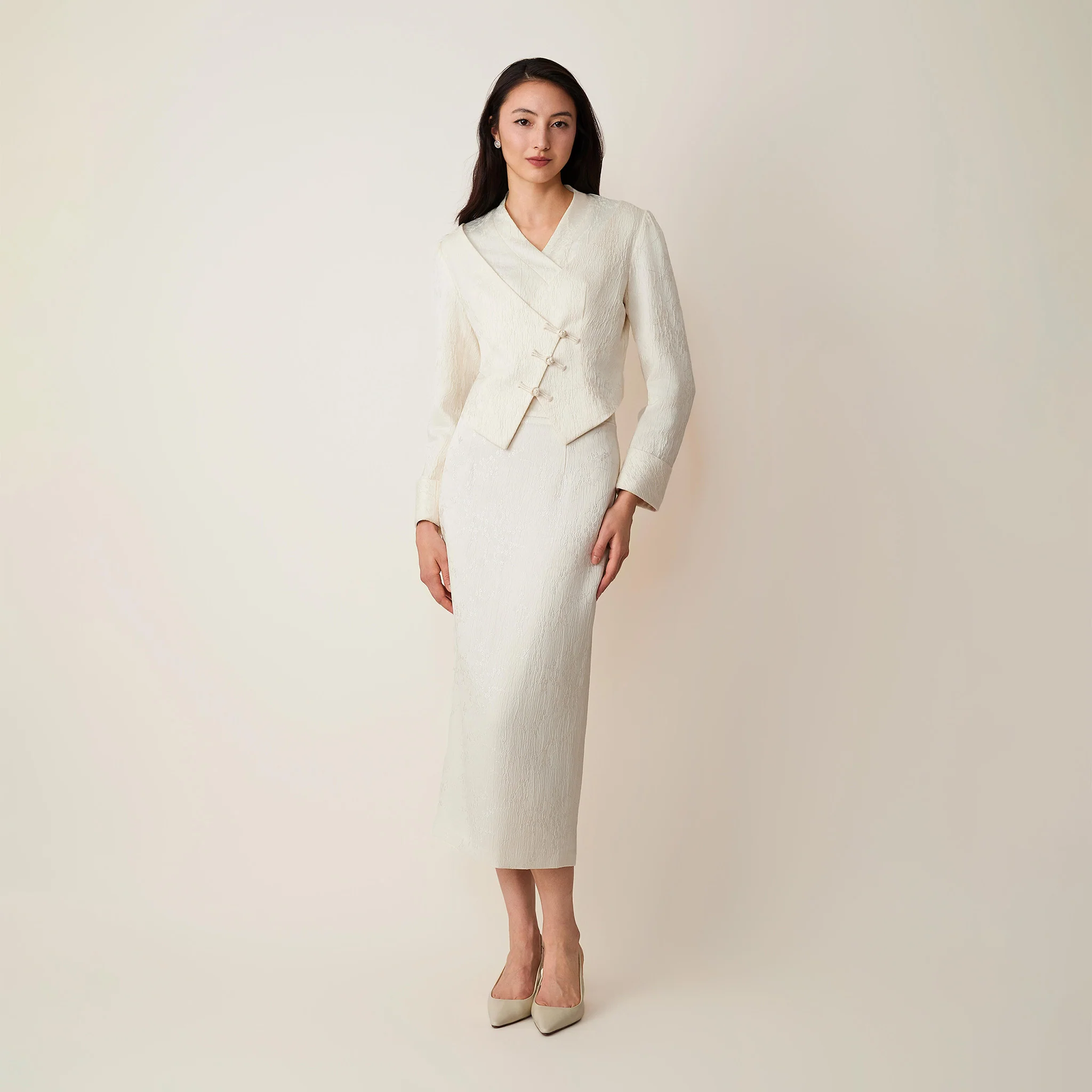 White Asymmetrical Cropped Blazer - Image 2