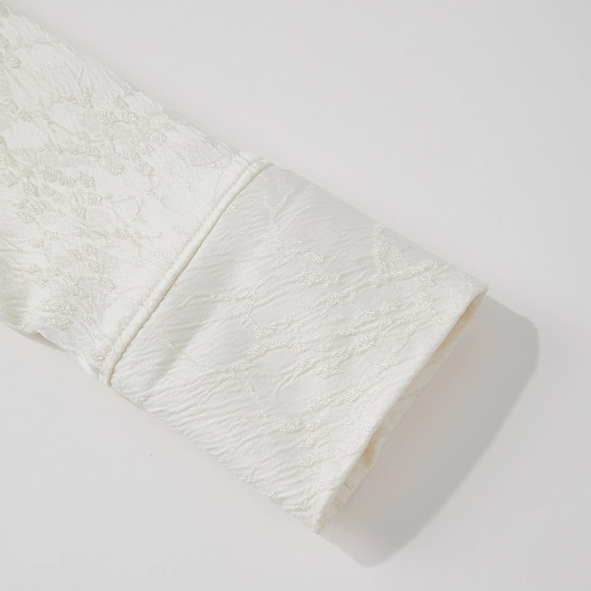 White Asymmetrical Cropped Blazer - Image 8