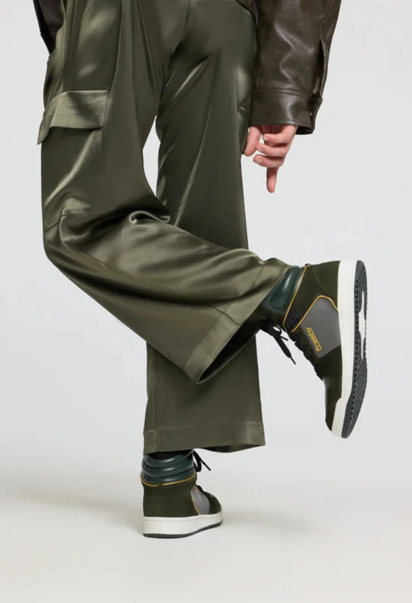 Bounce High-Top Sneakers | Olive Green - Image 12