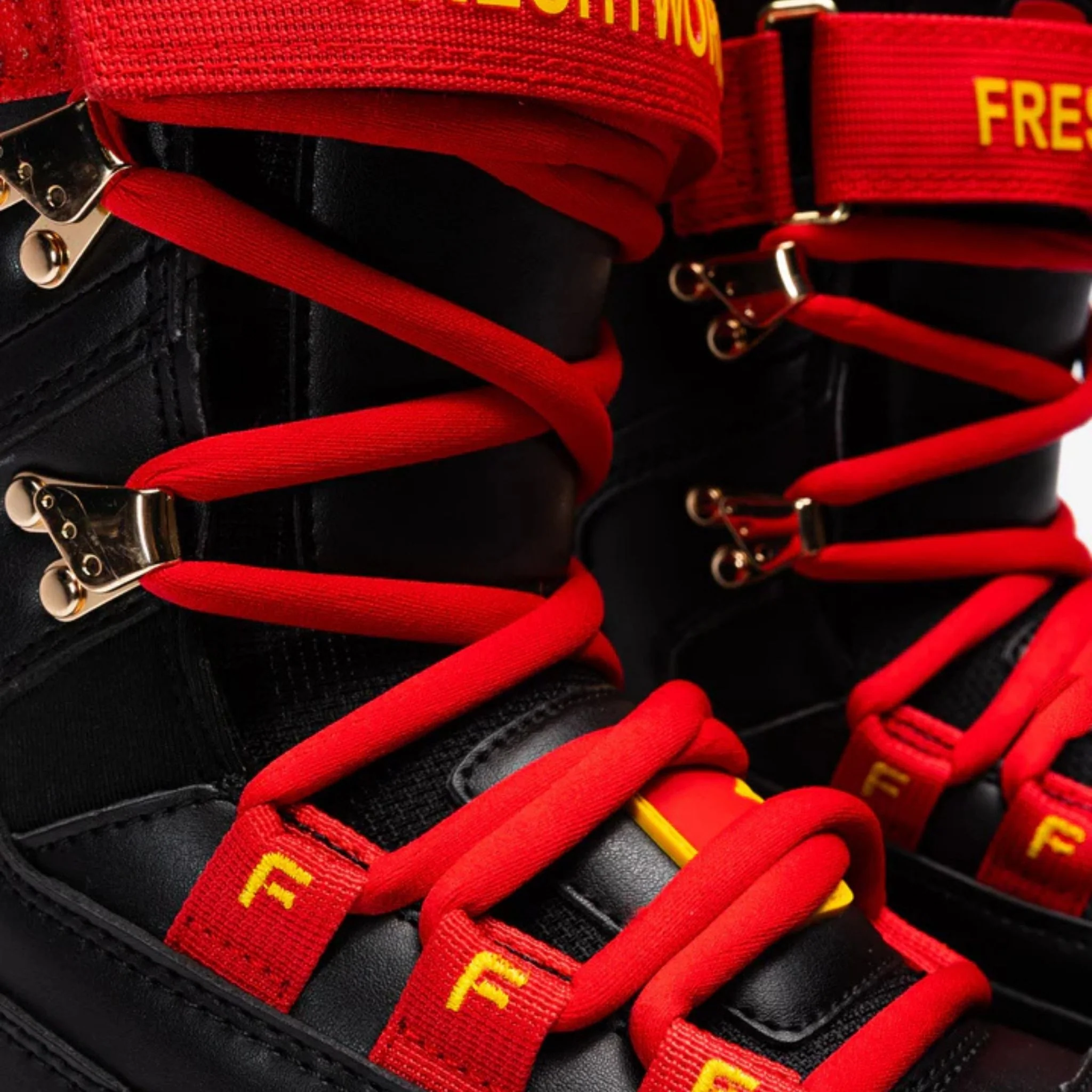 Pow Stomps Snowboard Boots | Black - Image 9