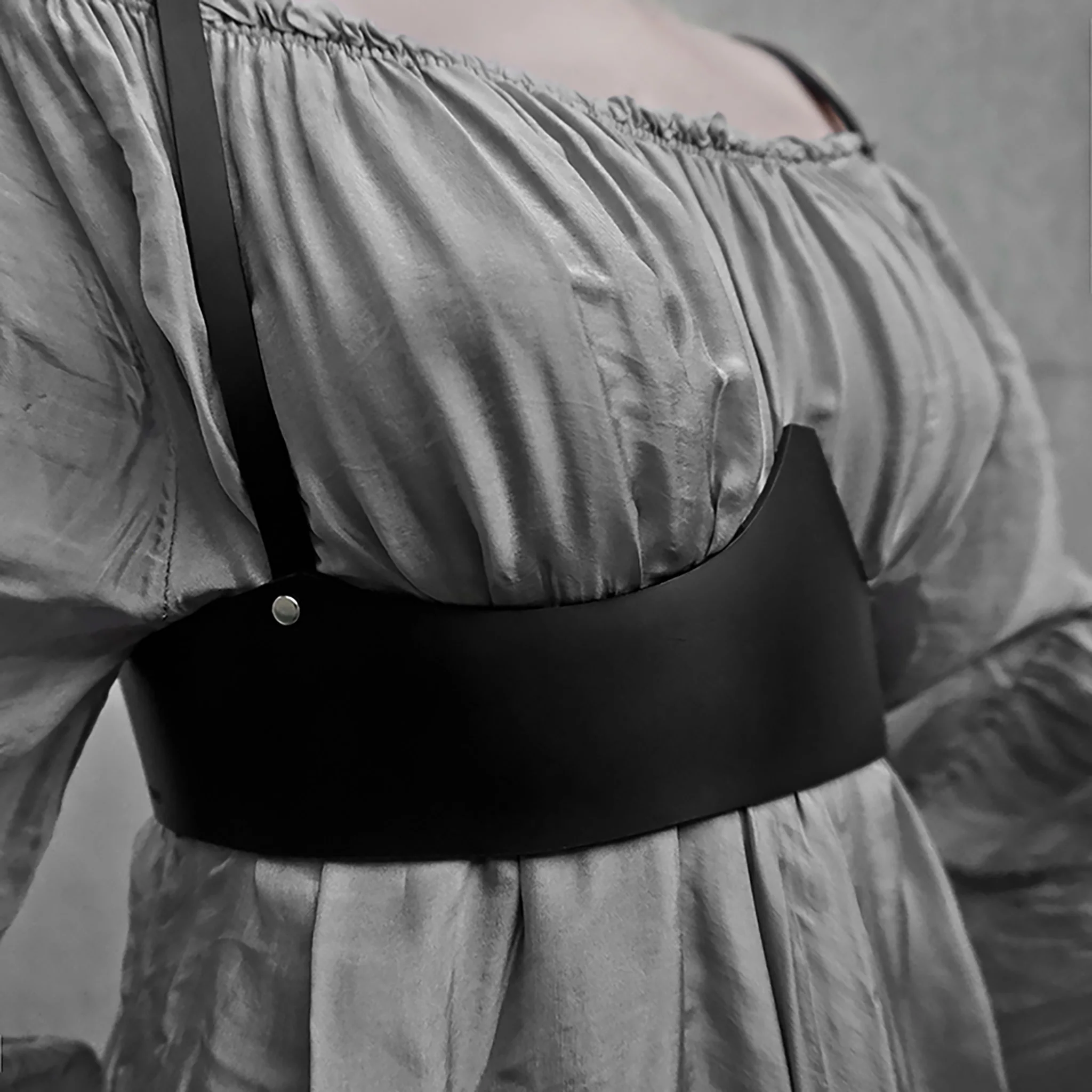 Black Leather Underbust Harness - Image 3