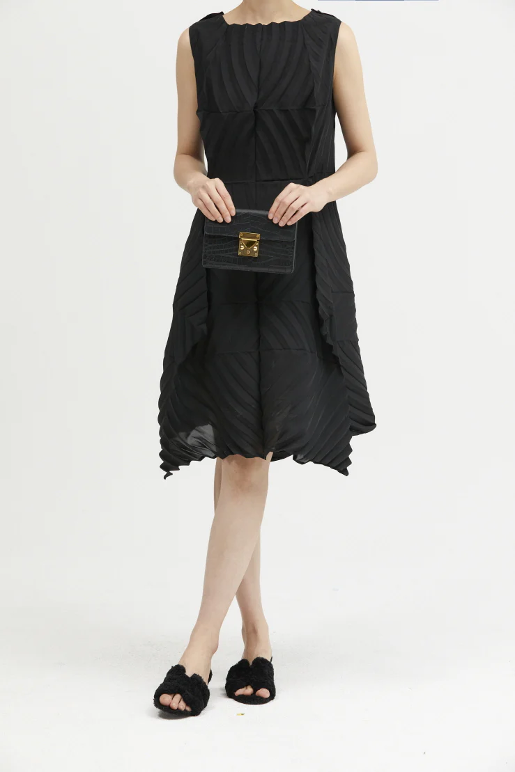 Clutch M | Black - Image 11