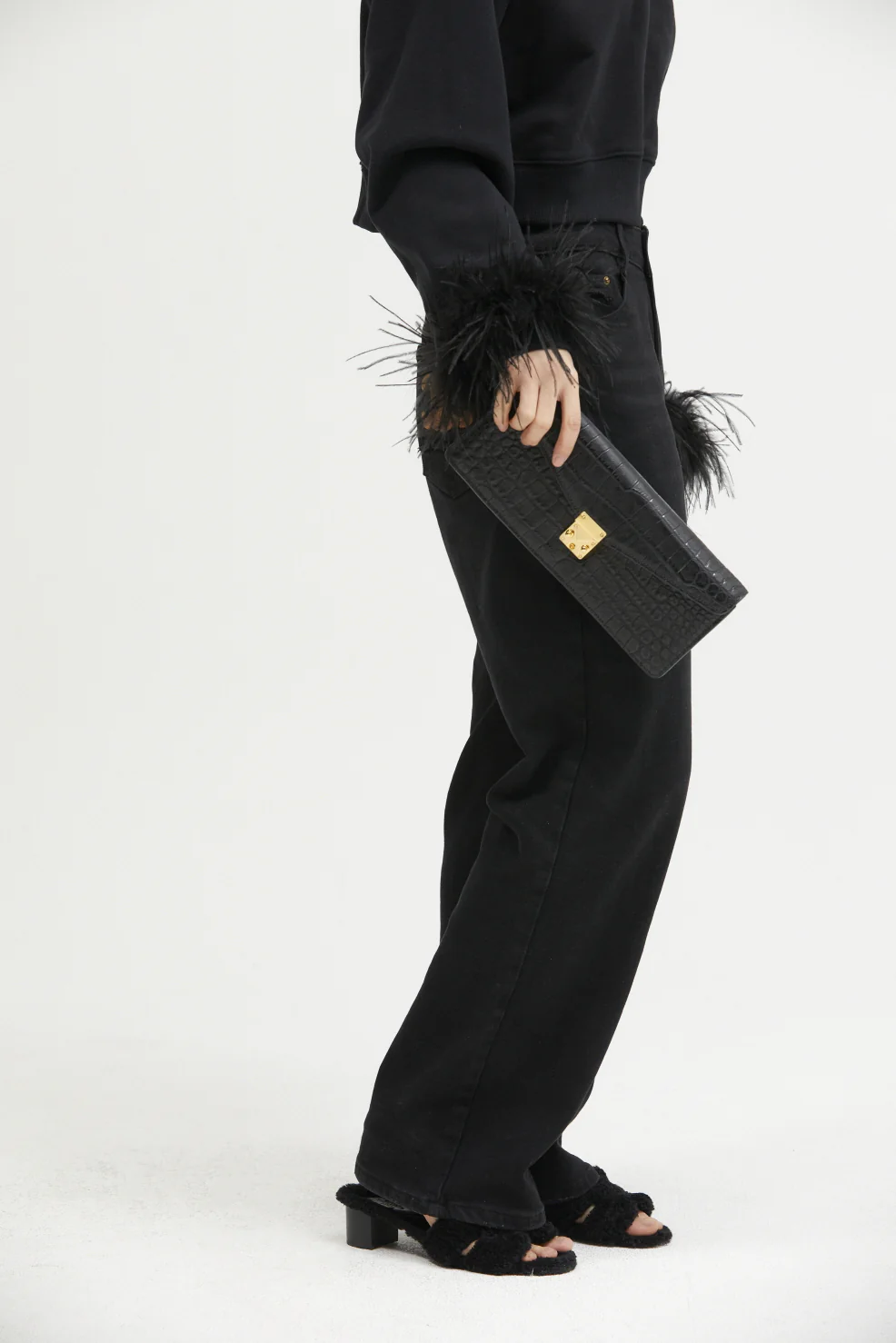 Clutch R | Black - Image 9