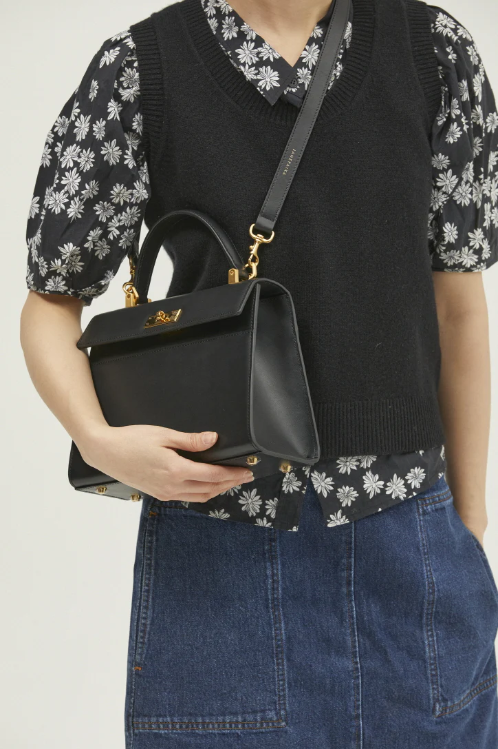 Jade Black Small - Image 12