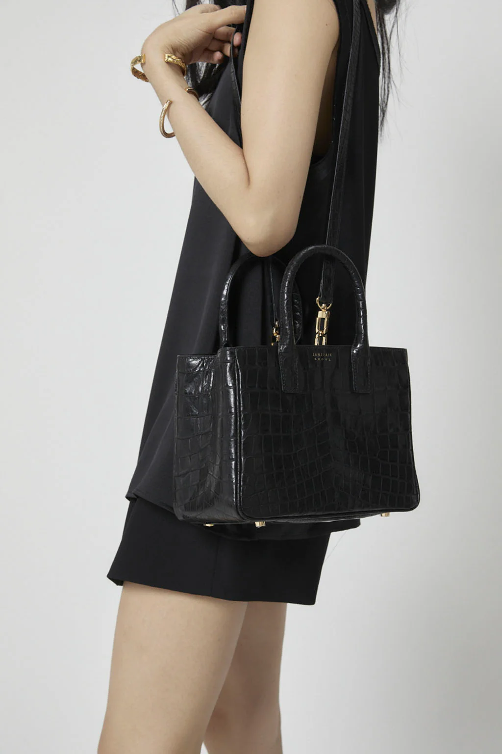 Loui Crocodile-Effect Leather Bag | Black - Image 6
