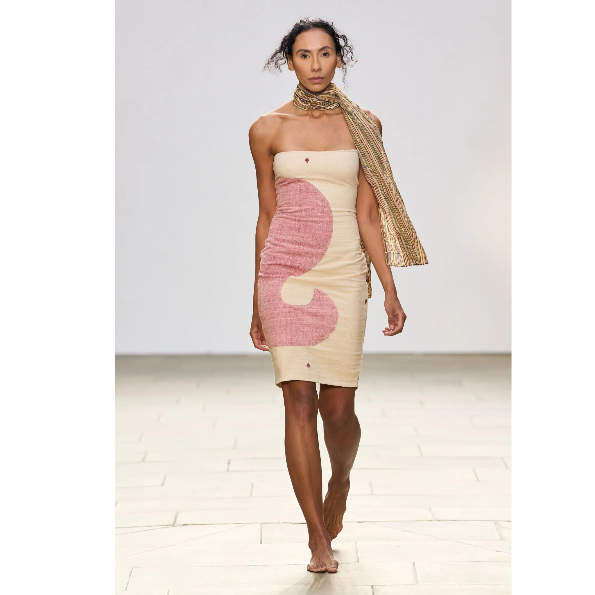 Beige Strapless Bodycon Mahua Dress with Pink Motif - Image 2