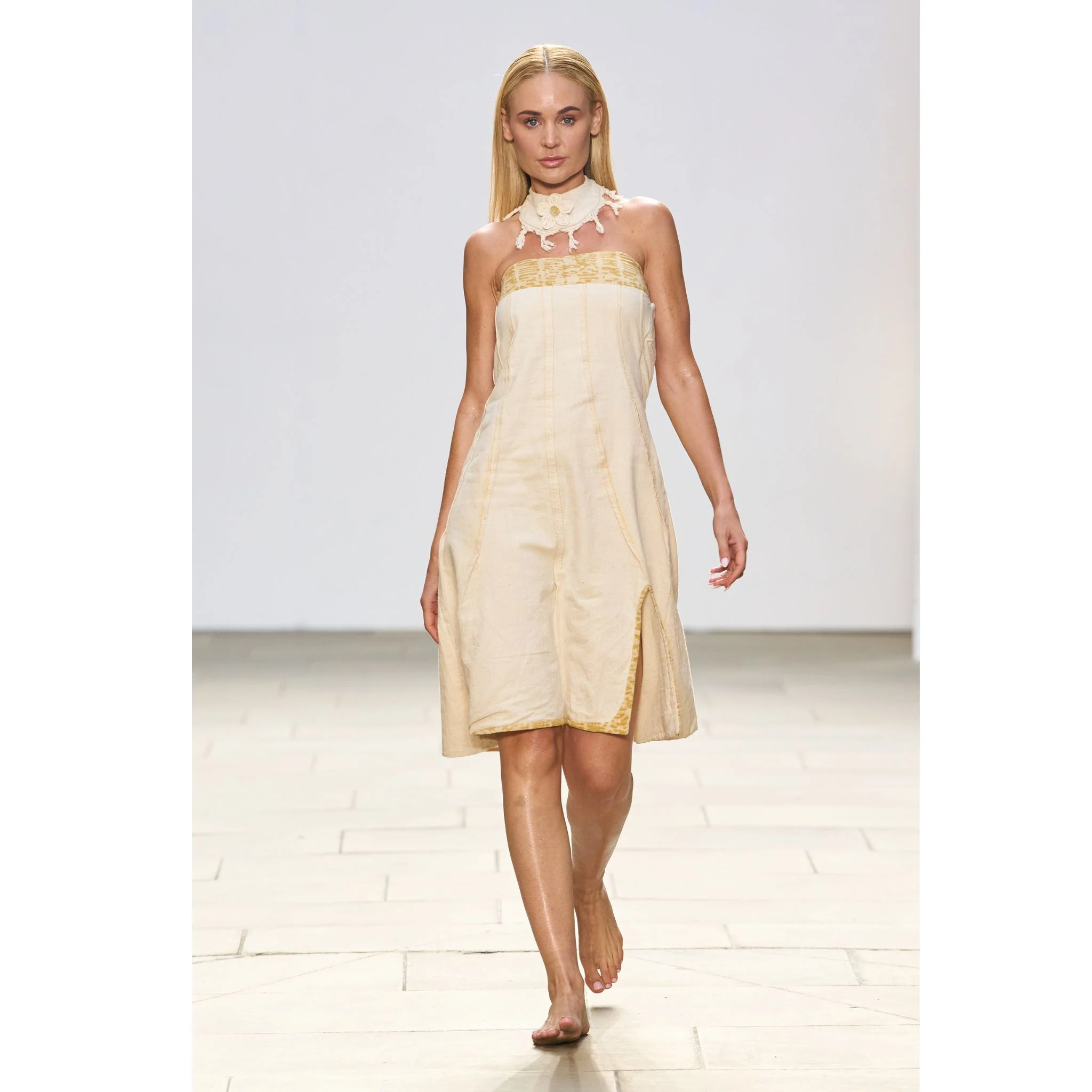 Beige Strapless Flared Midi Nilofer Dress with Slit - Image 2