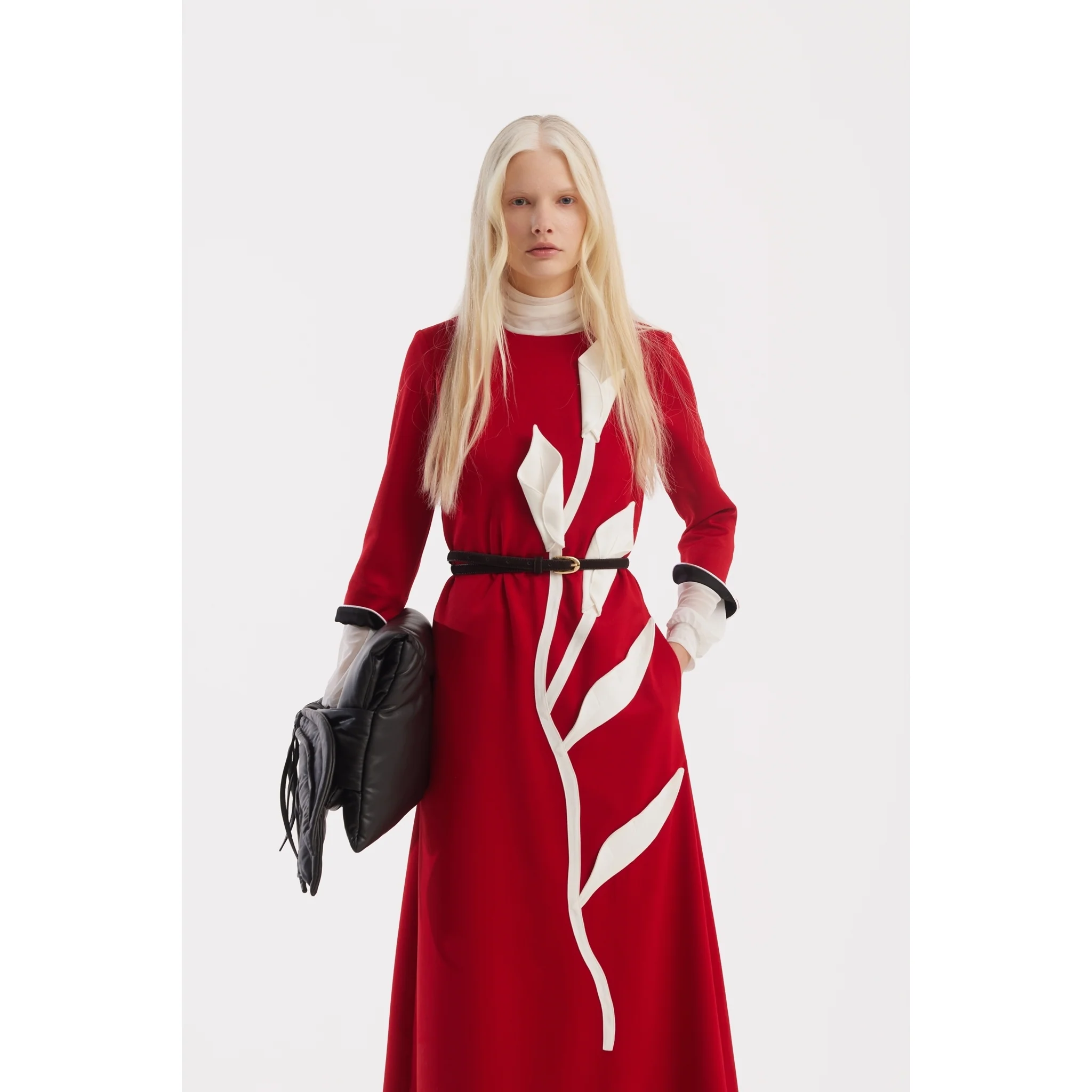 Art-Inspired Semi-Fitted Three-Quarter Sleeves Dress - Red - Image 3