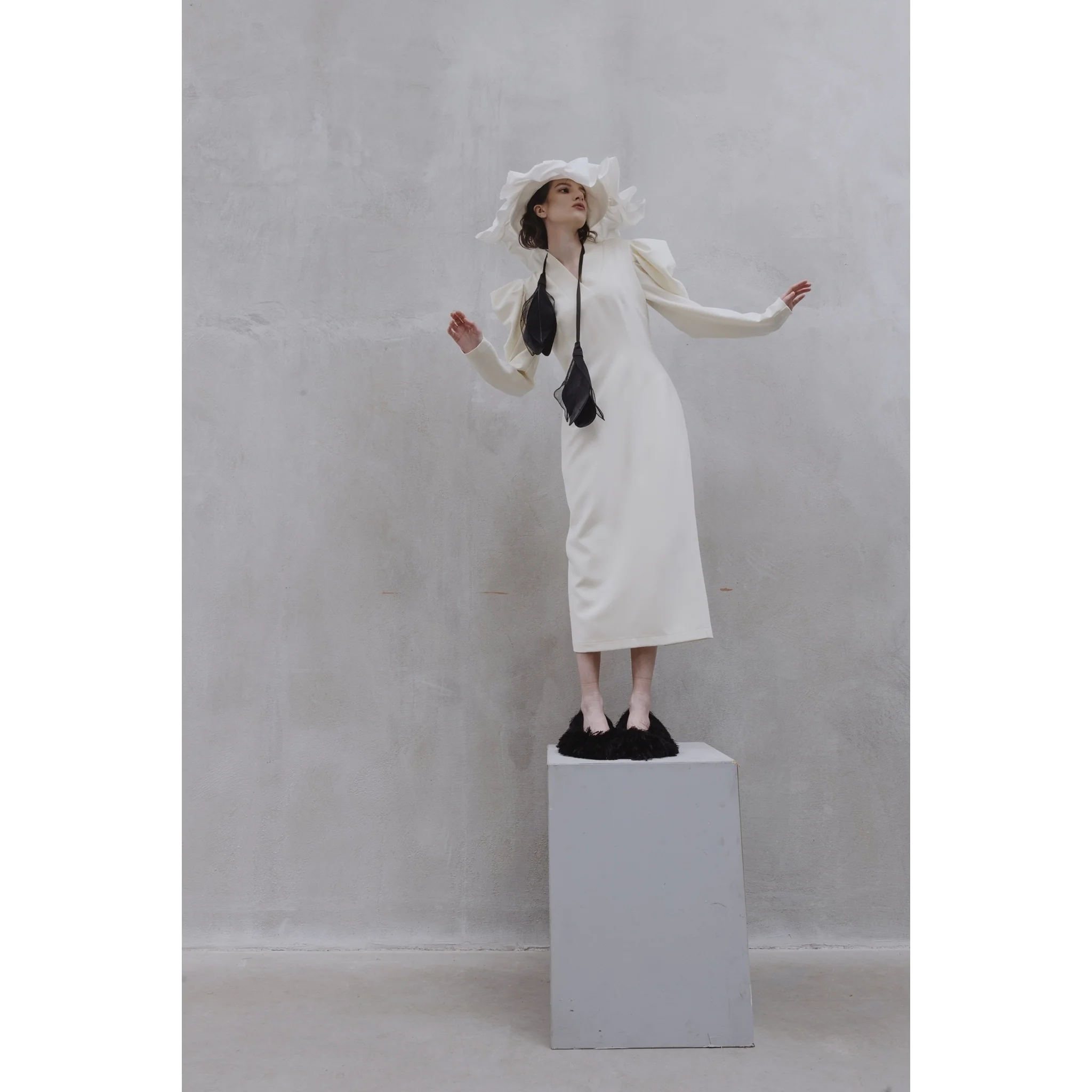 Crepe Midi Dress With Statement Sleeves - Ivory - Image 10