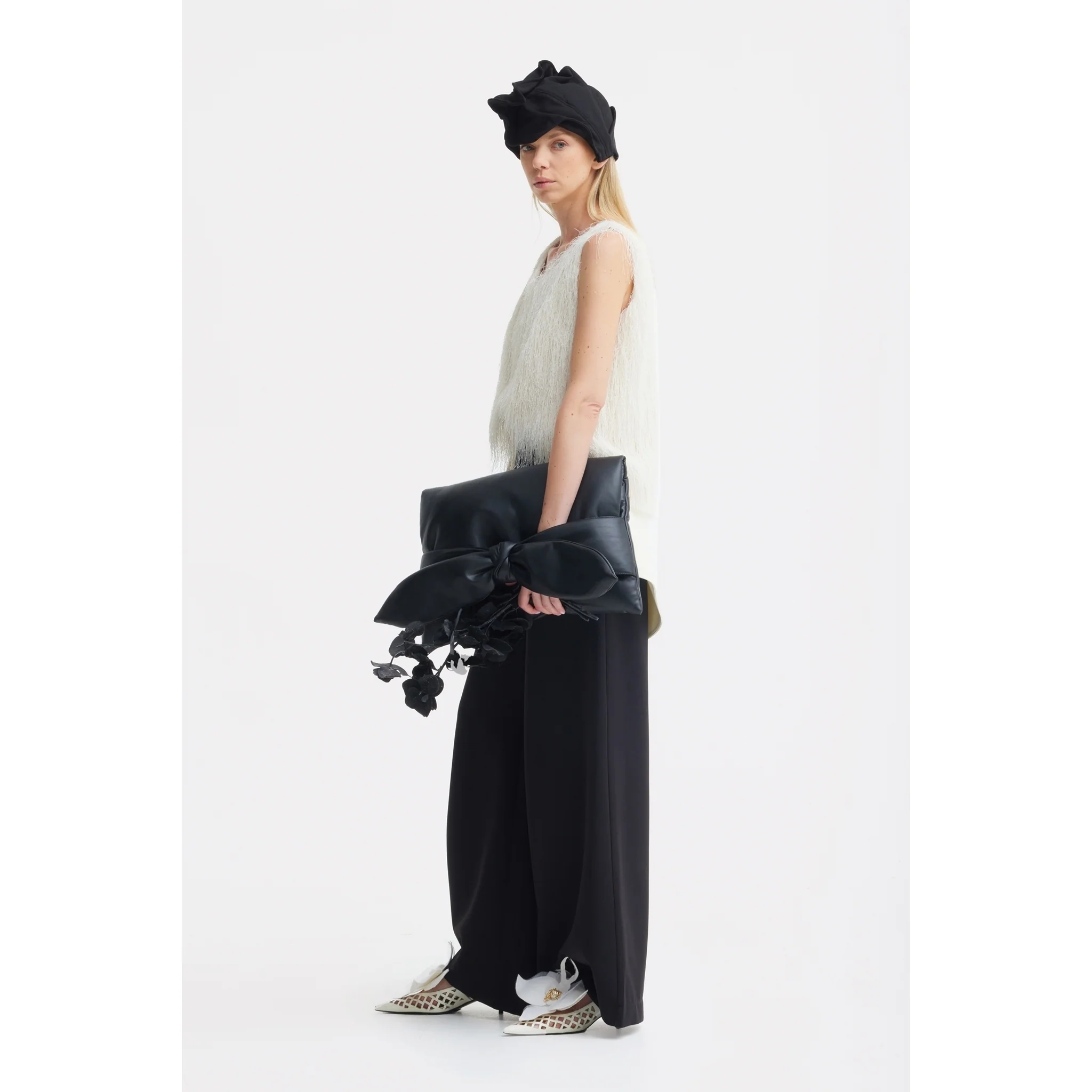 Petal Faux Leather Evening Clutch Bag - Black - Image 13