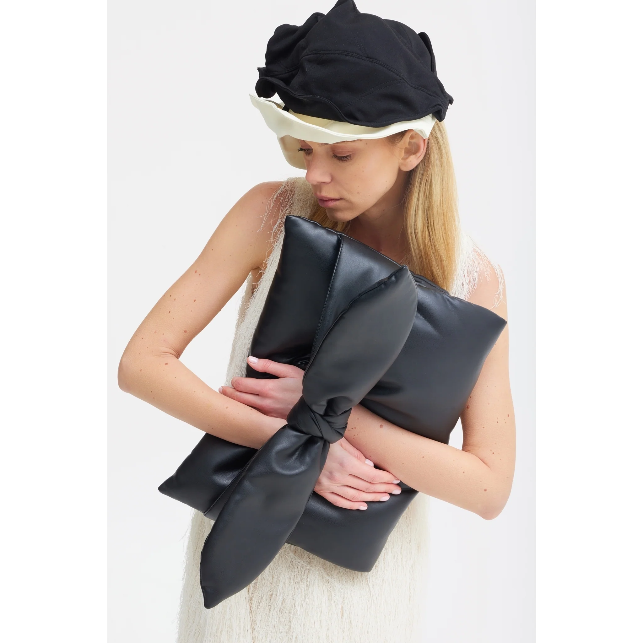 Petal Faux Leather Evening Clutch Bag - Black - Image 3