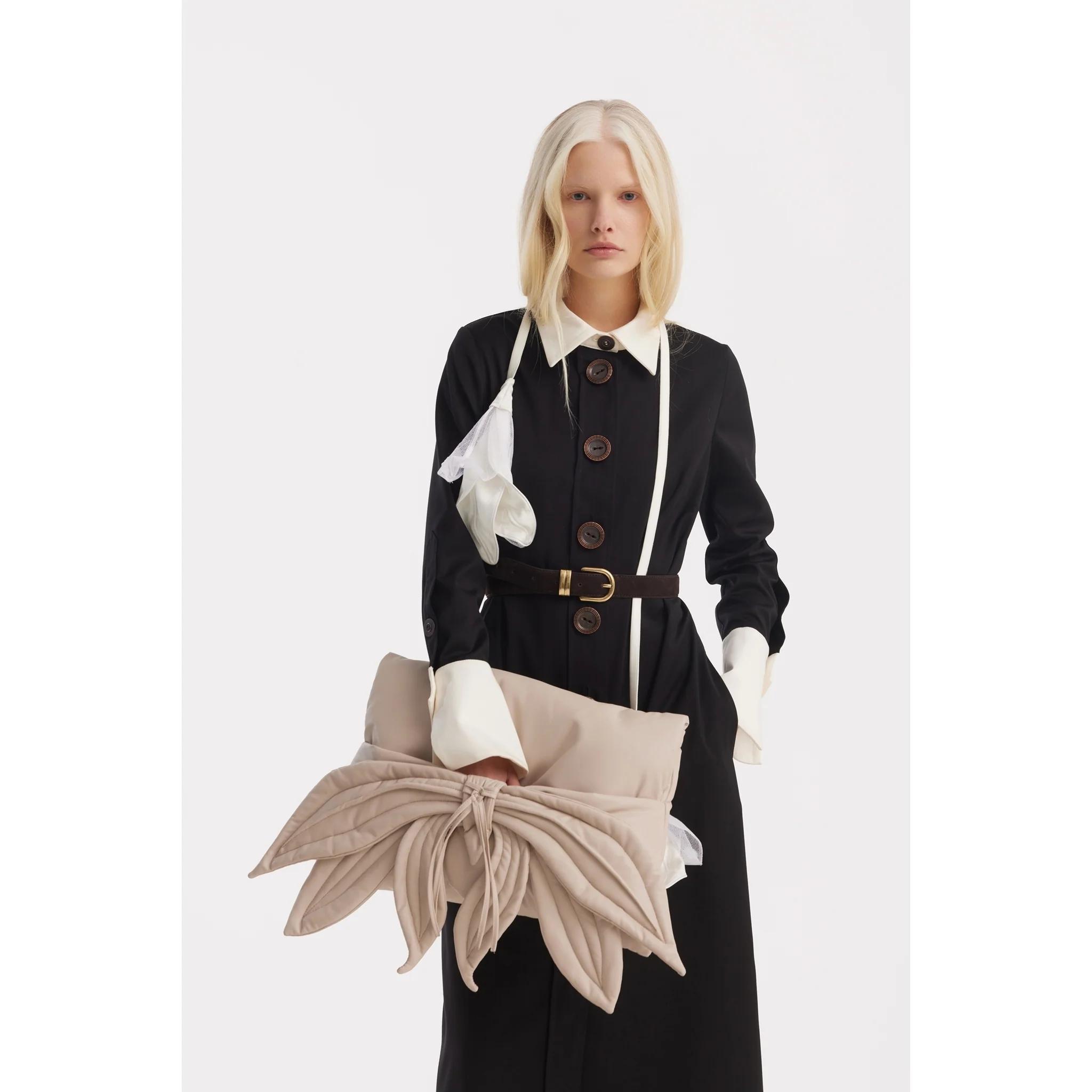 Petal Faux Leather Evening Clutch Bag - Ecru - Image 4