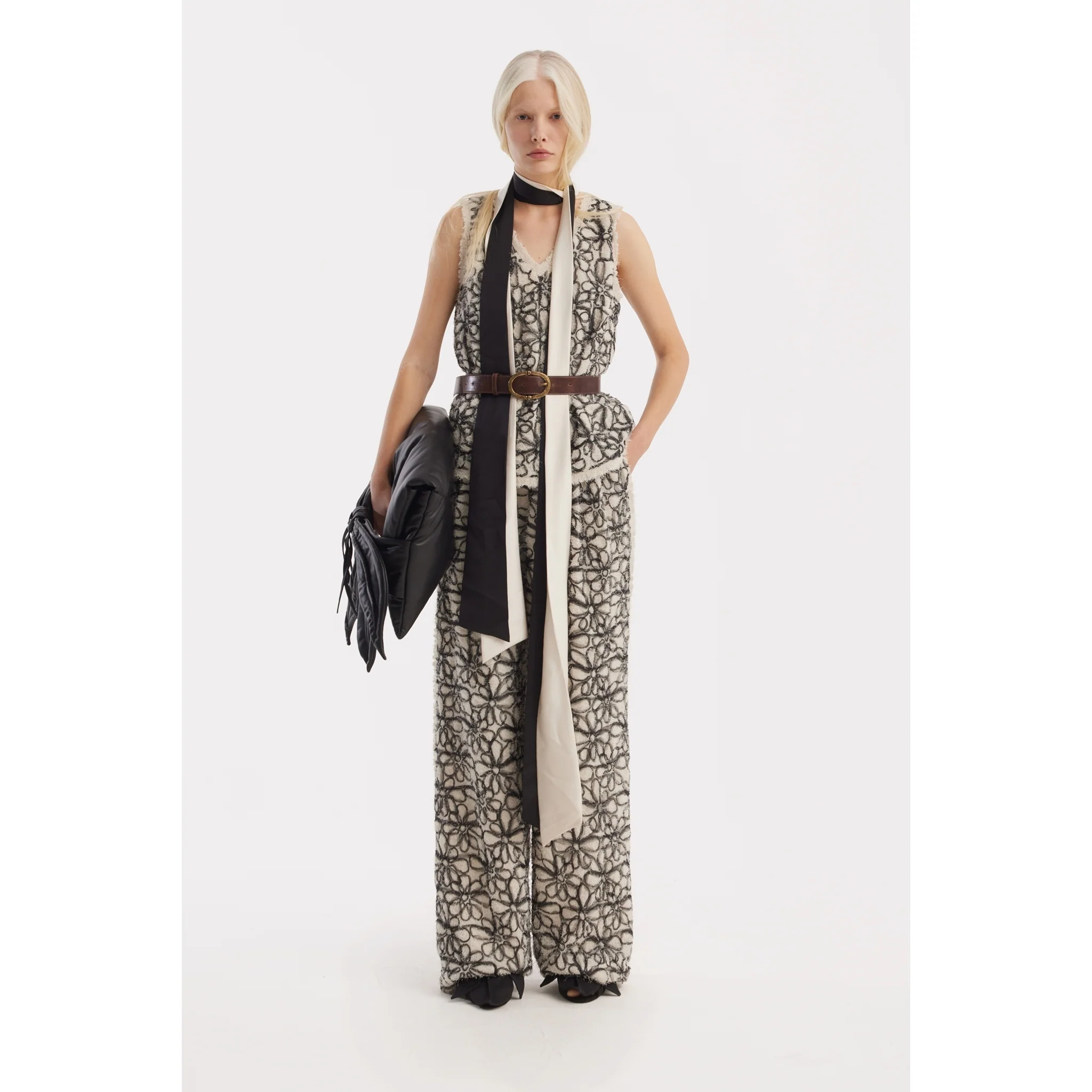 Sleeveless Abstract Textured Top - Ivory - Image 2