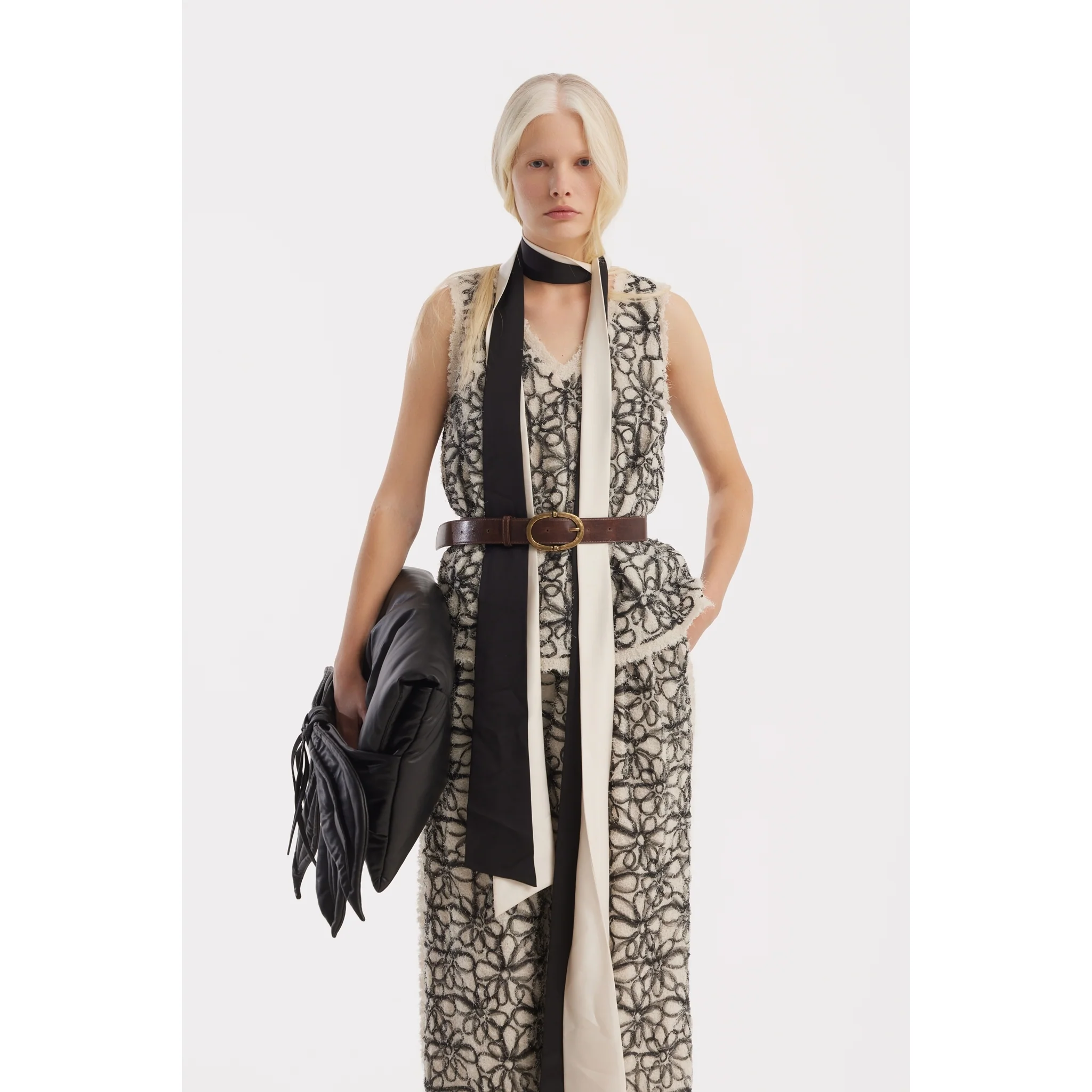 Sleeveless Abstract Textured Top - Ivory - Image 3