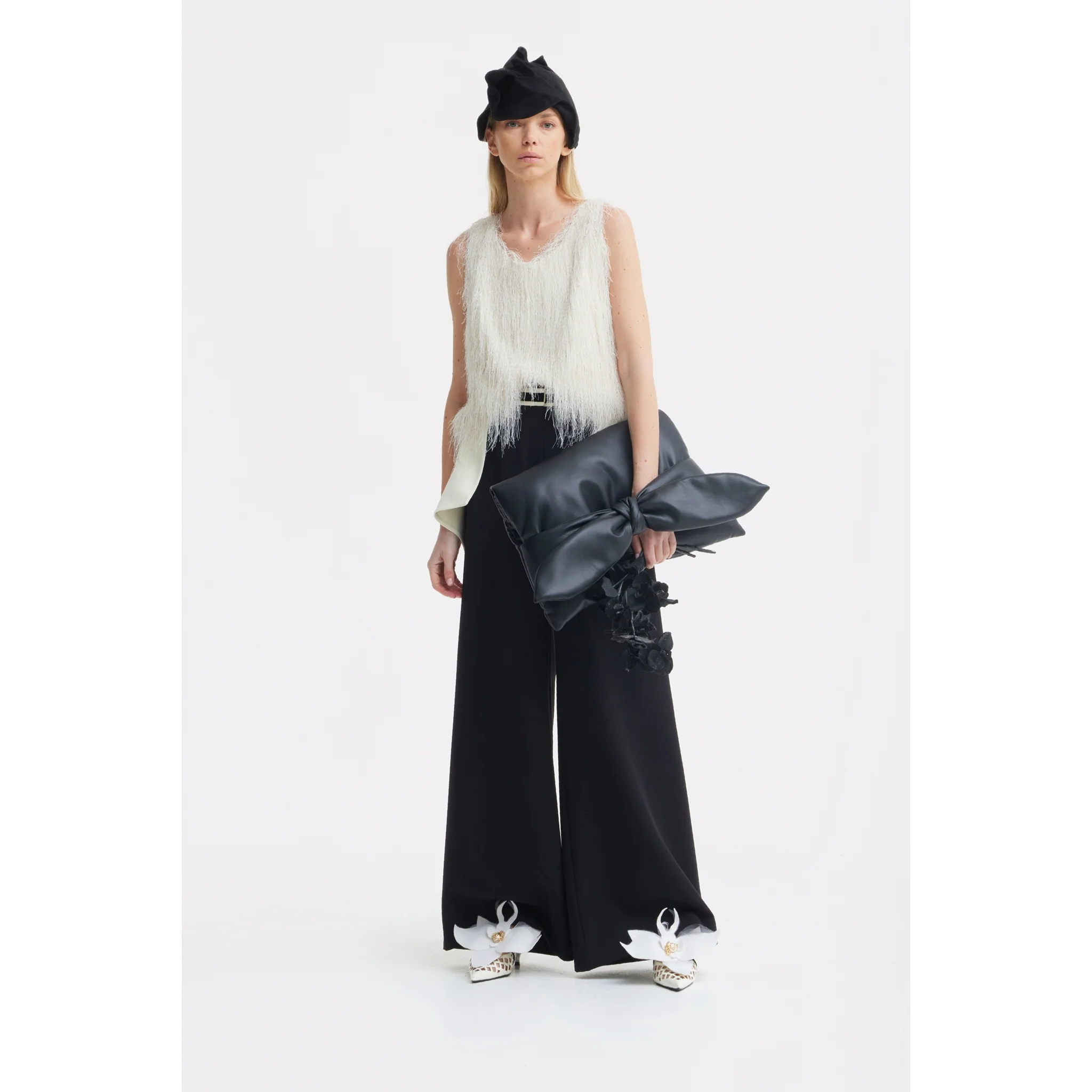Statement Waist Wide-Leg Trousers - Black - Image 13