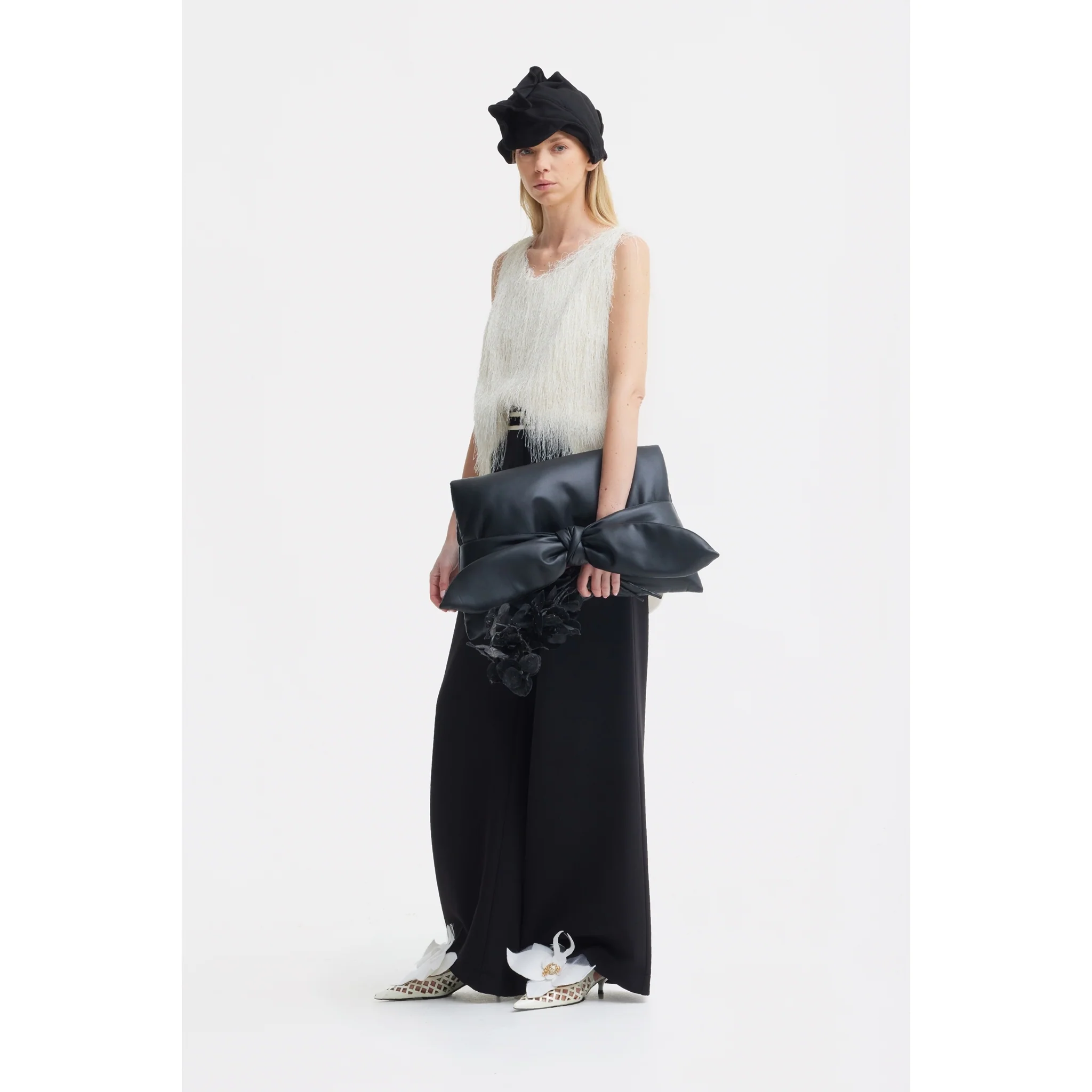 Statement Waist Wide-Leg Trousers - Black - Image 15