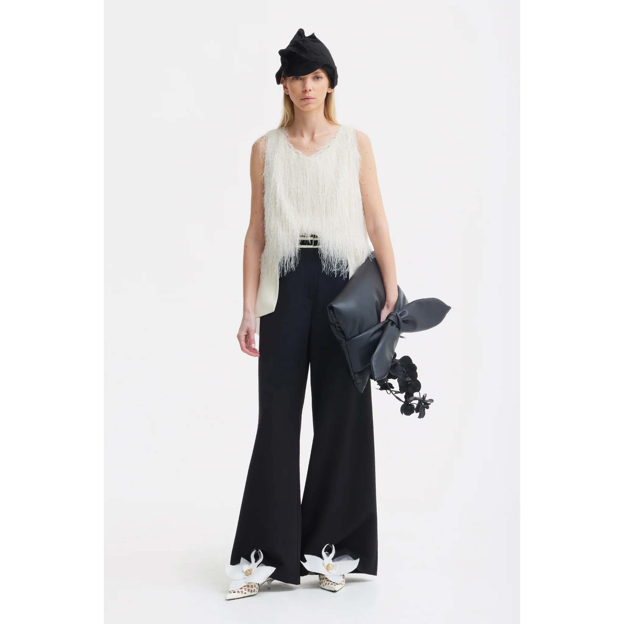Statement Waist Wide-Leg Trousers - Black - Image 4