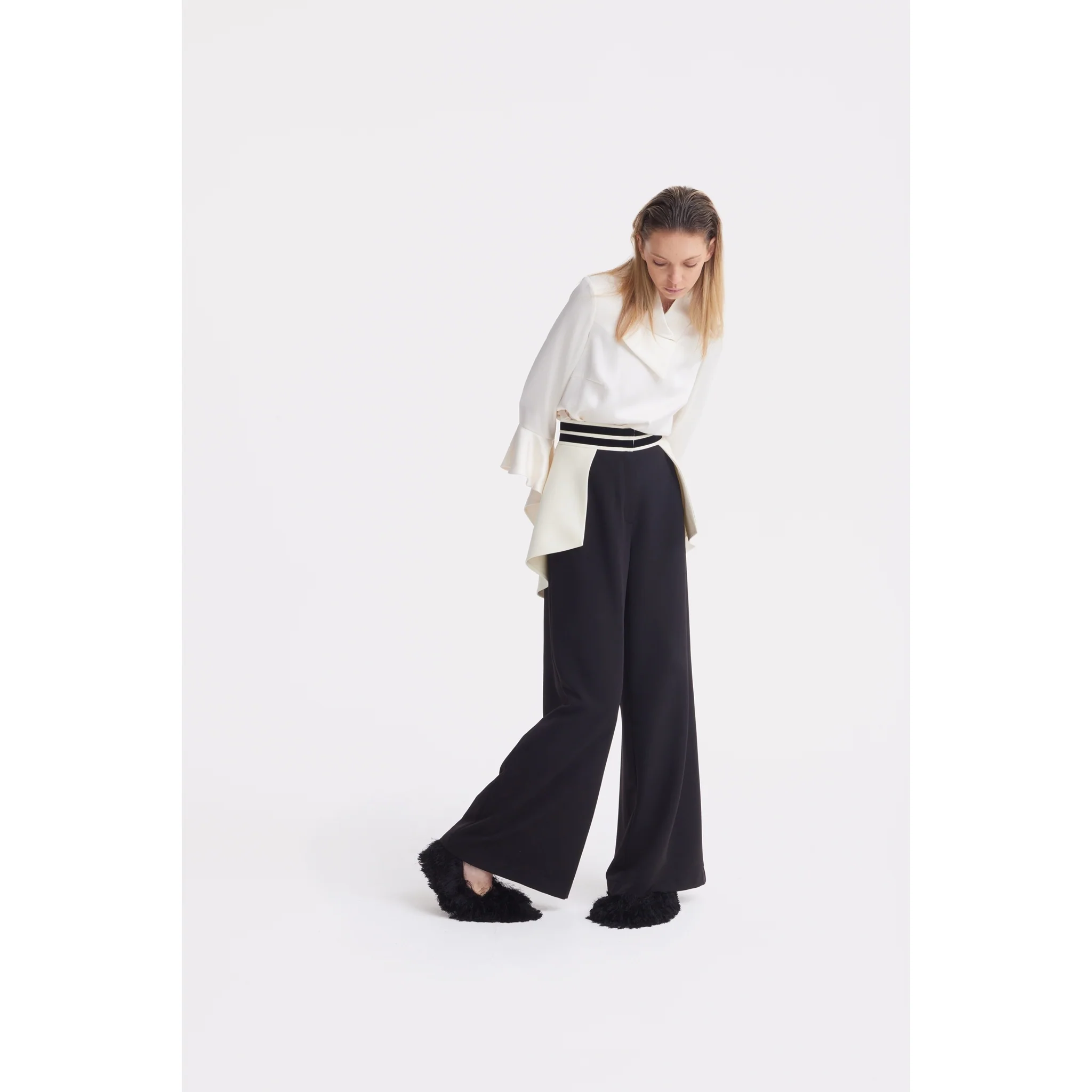 Statement Waist Wide-Leg Trousers - Black - Image 9