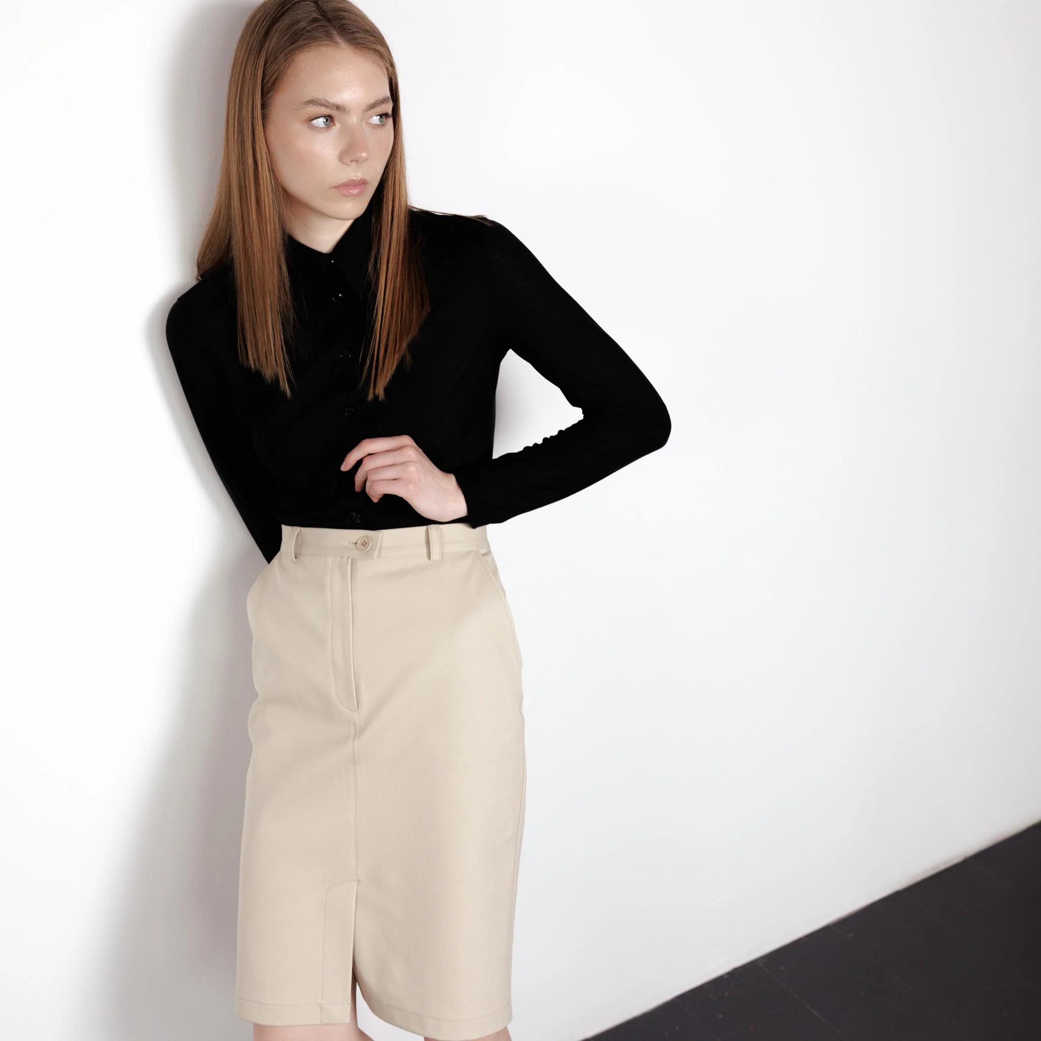 Fitted Knitted Button-Up Black Blouse - Image 6