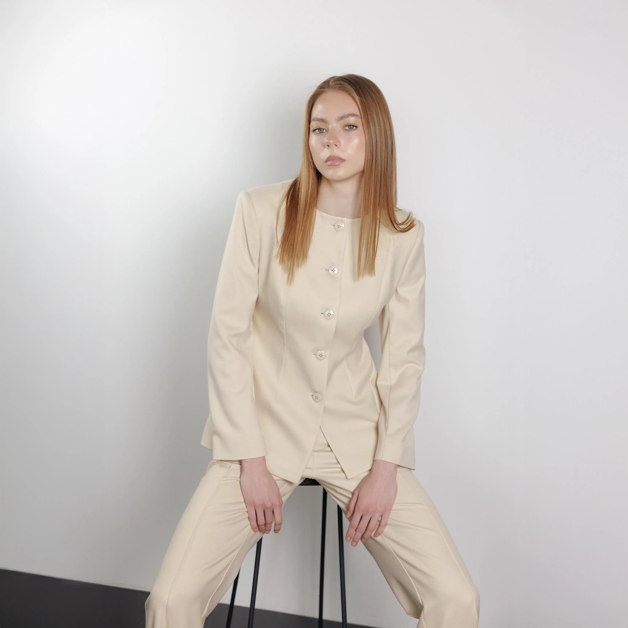 Sculpted Peplum-Hem Collarless Beige Jacket - Image 2