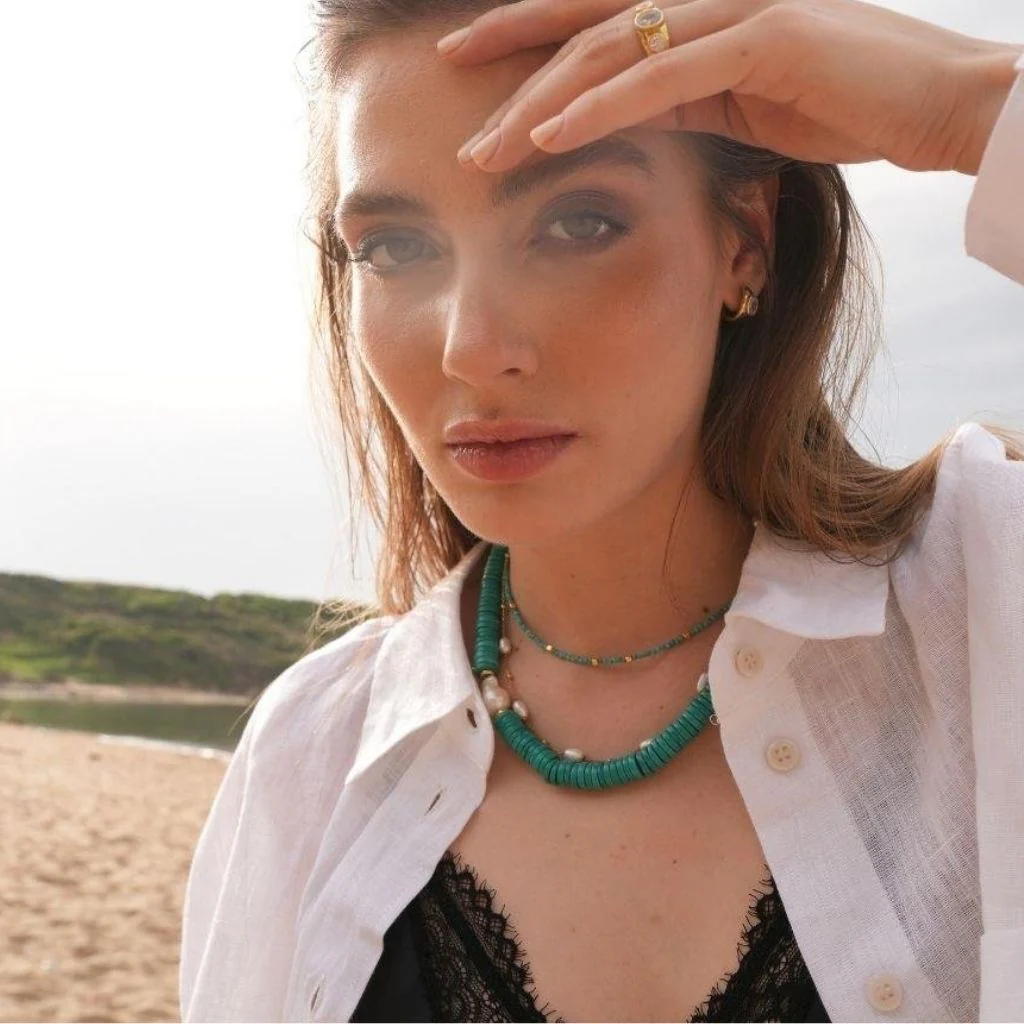 Alya Chunky Turquoise Necklace with Large Pearl - Image 4