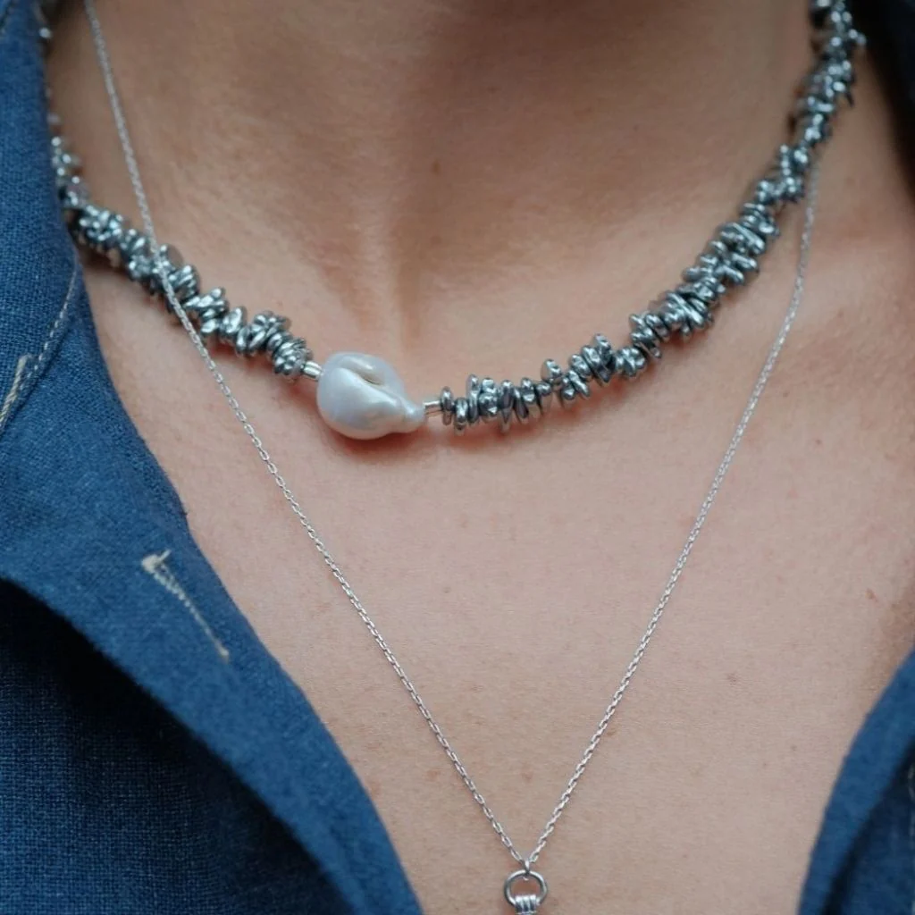 Halia Gray Hematite Necklace with Baroque Pearl - Image 2