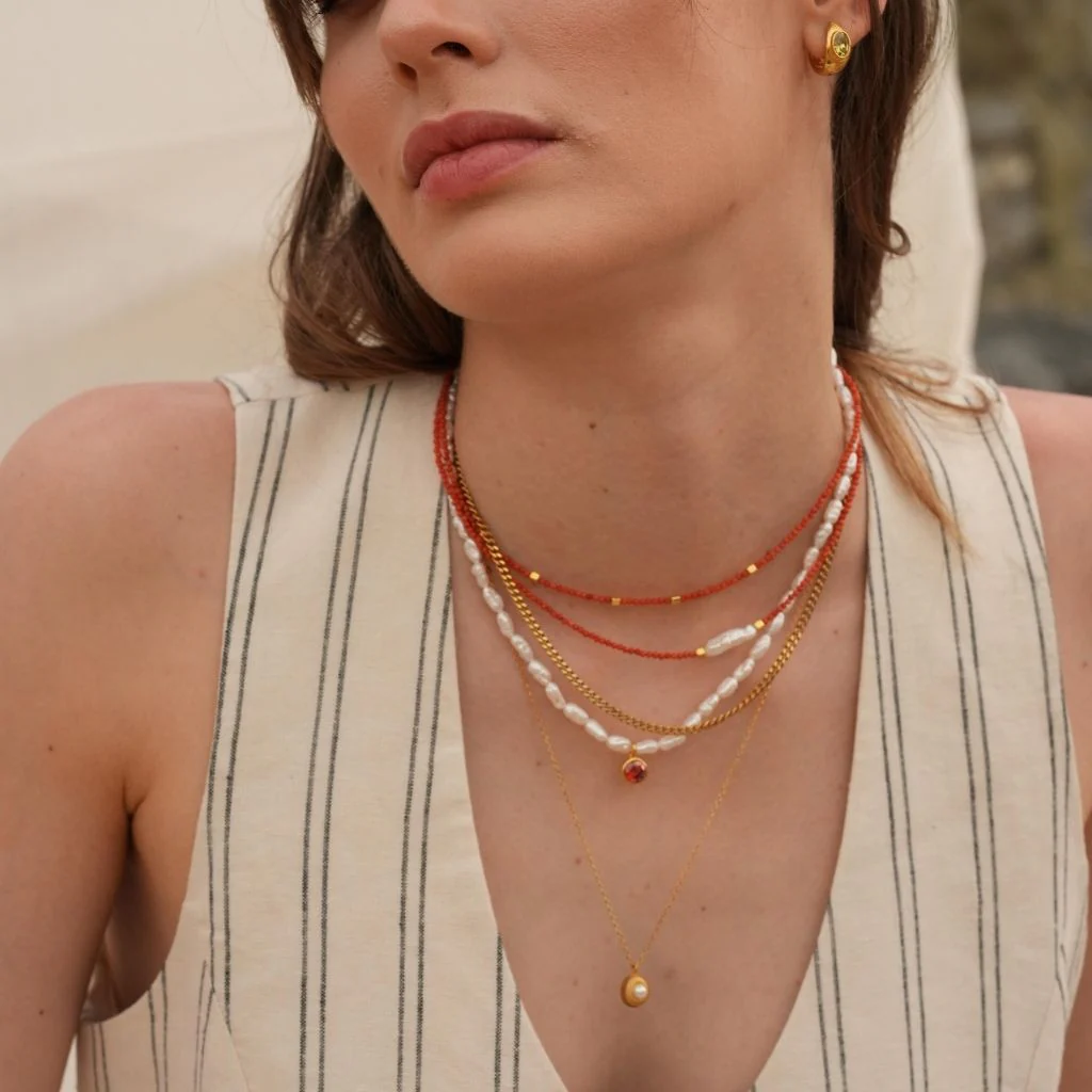 Kely Red Coral Beaded Necklace with Pearl Detail - Image 3