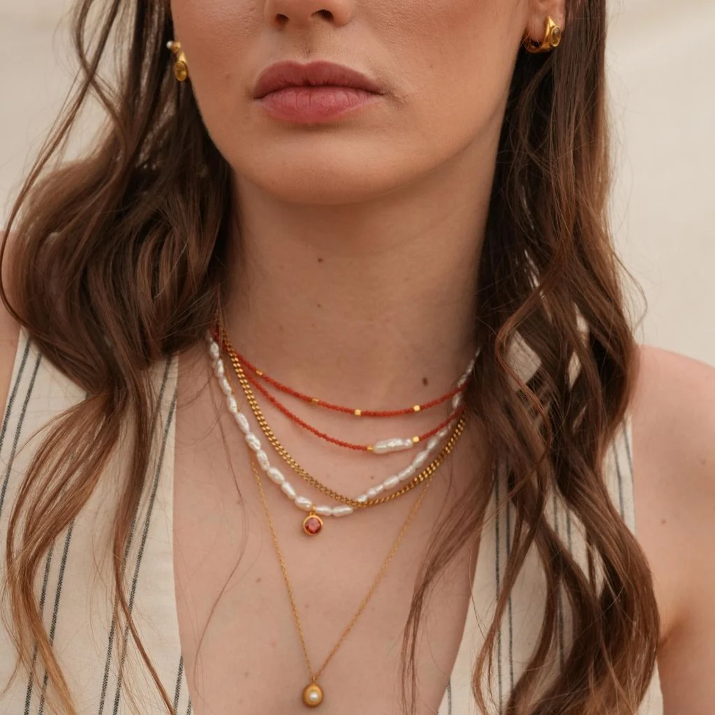 Kely Red Coral Beaded Necklace with Pearl Detail - Image 4