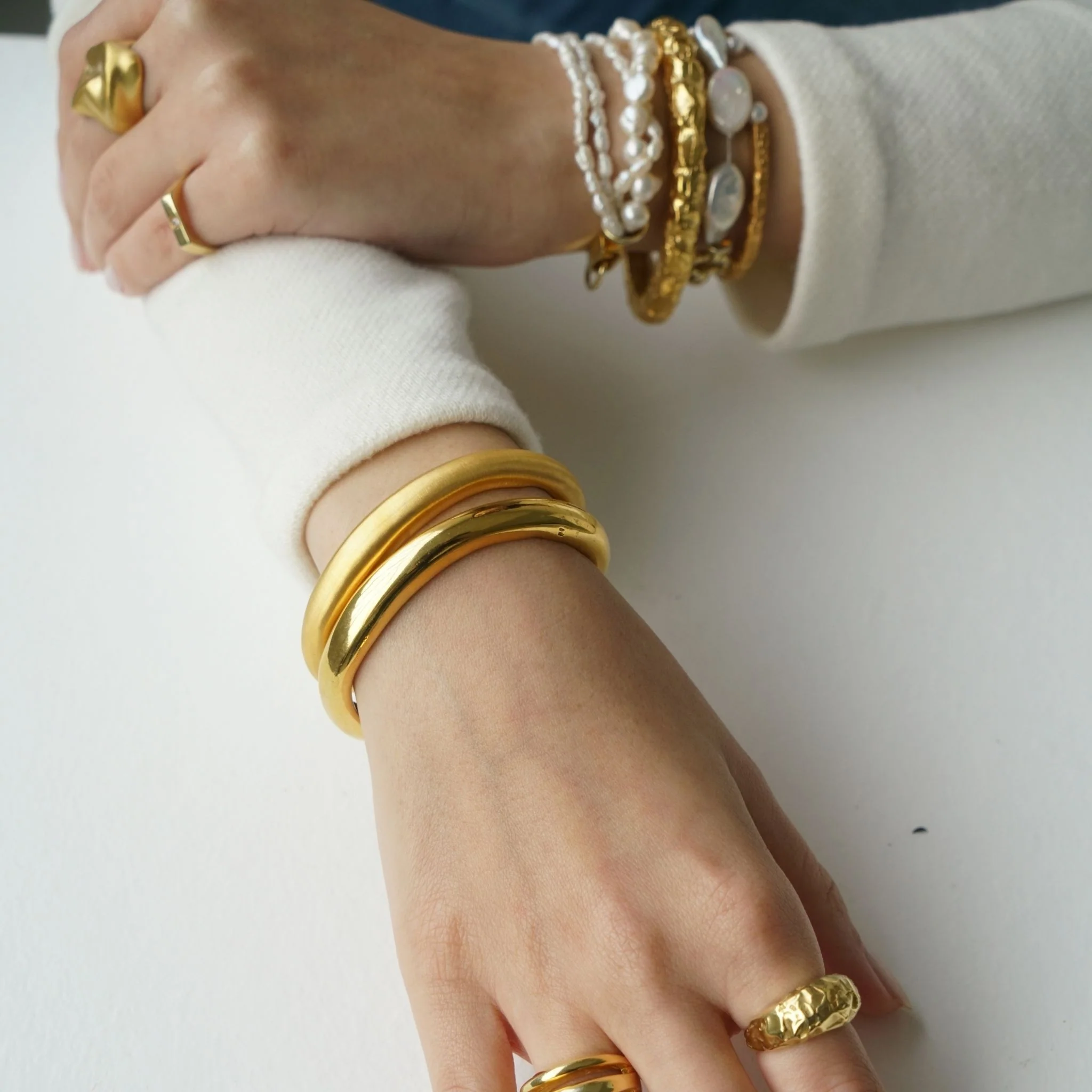Thick Asymmetric Matte Gold Bracelet - Image 3