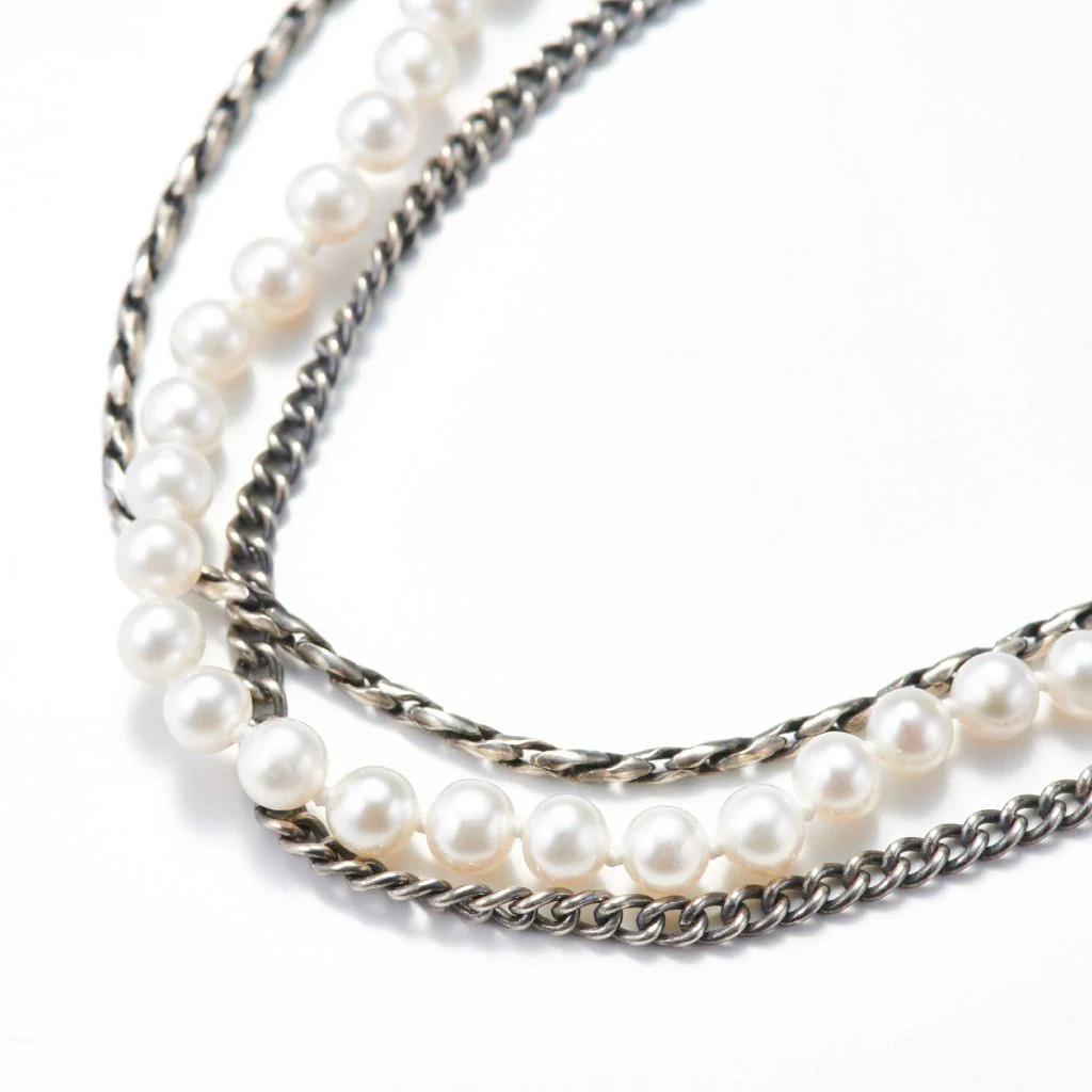Layered Silver and Pearl Necklace - Image 3