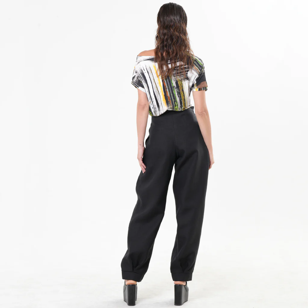 Black High-Waisted Linen Pants with Belt - Image 4