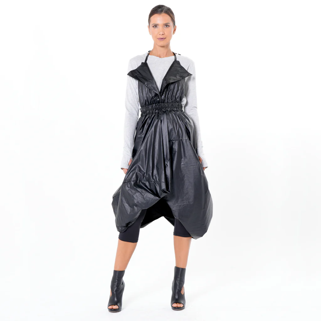 Draped Balloon Pinafore Dress In Black - Image 2