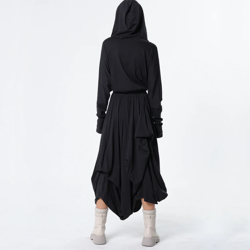 Long Sleeve Hooded Midi Dress In Black - Image 5