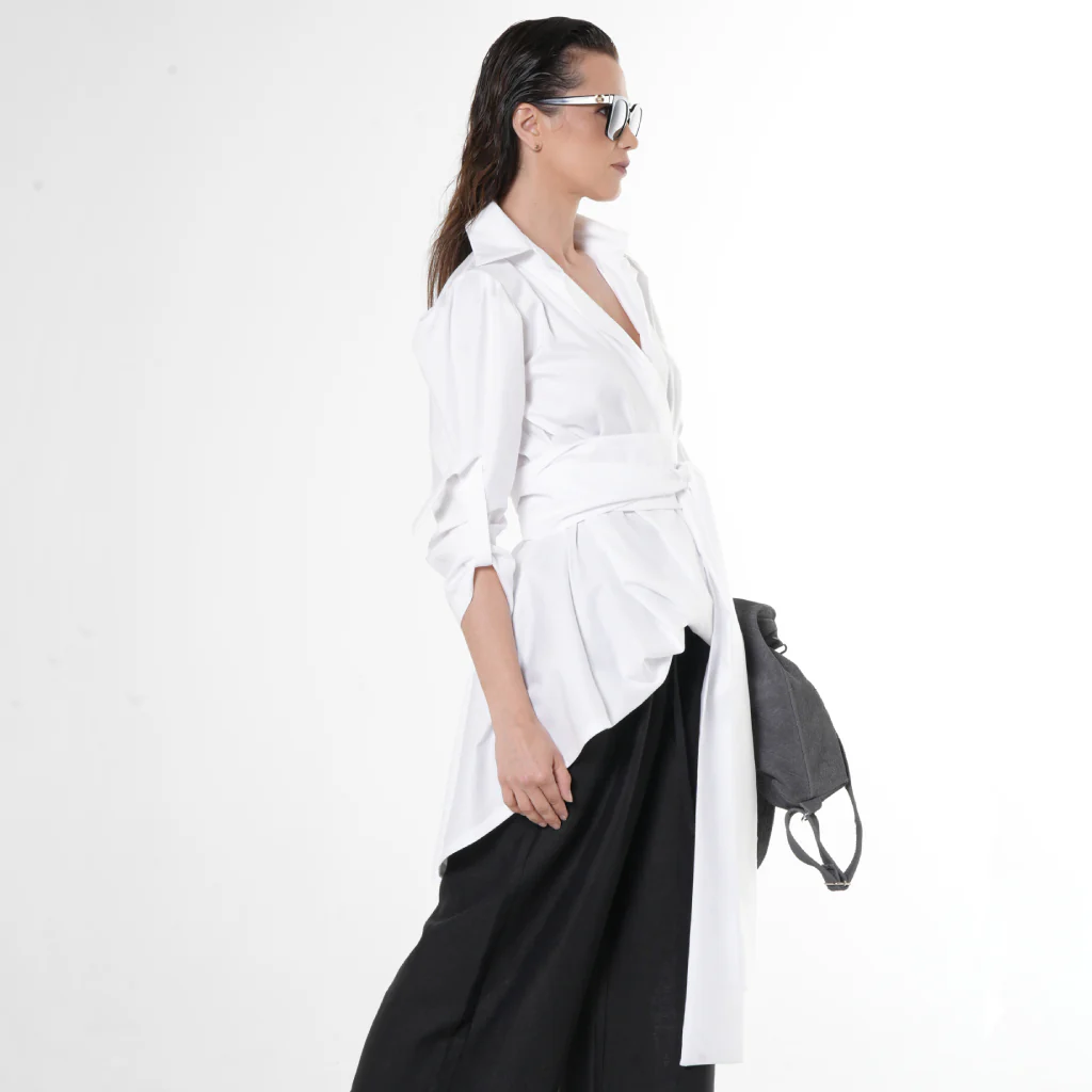 White Oversized Cotton Shirt with Belt and High-Low Hem - Image 4