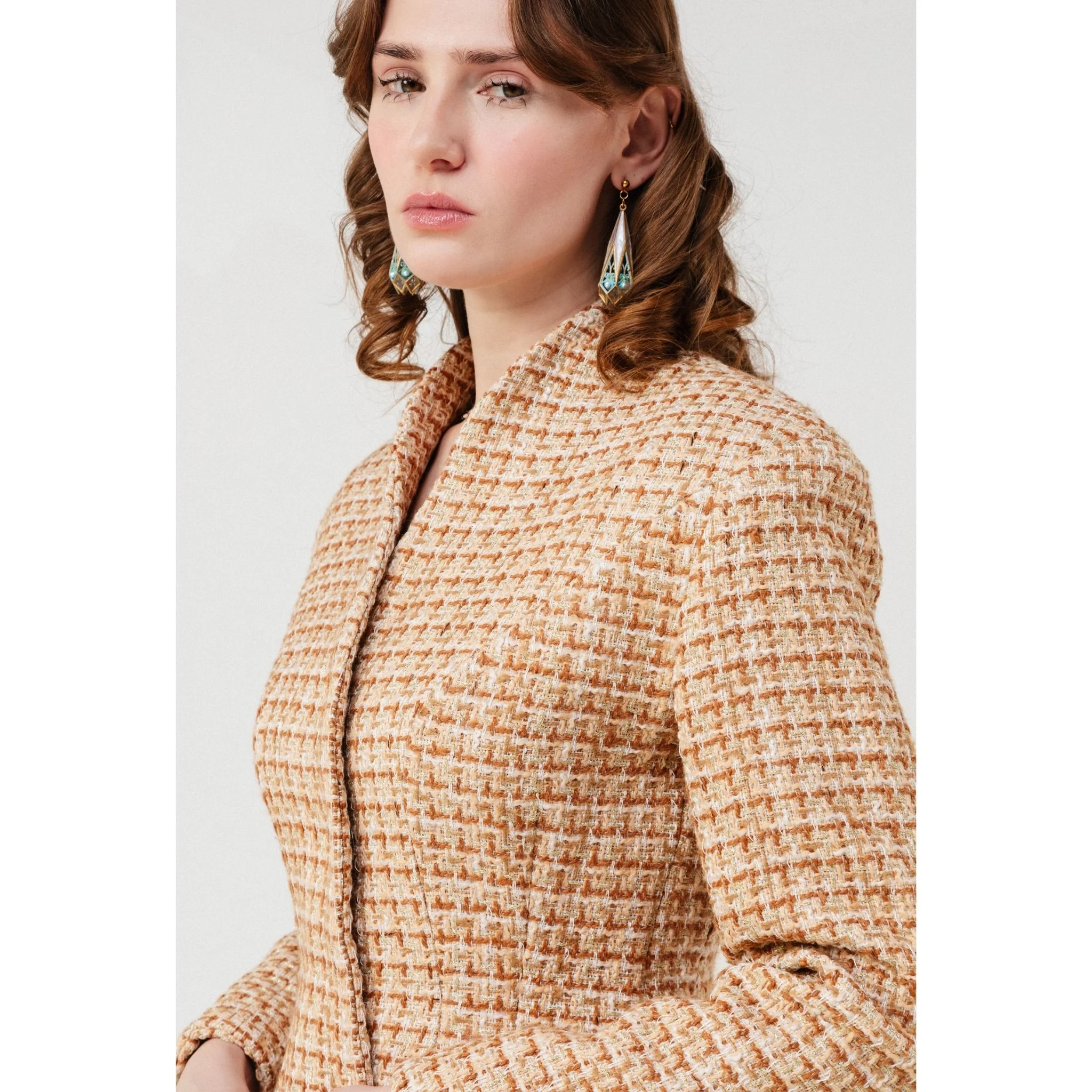 Lune Dorée Hourglass Jacket in Beige - Image 4