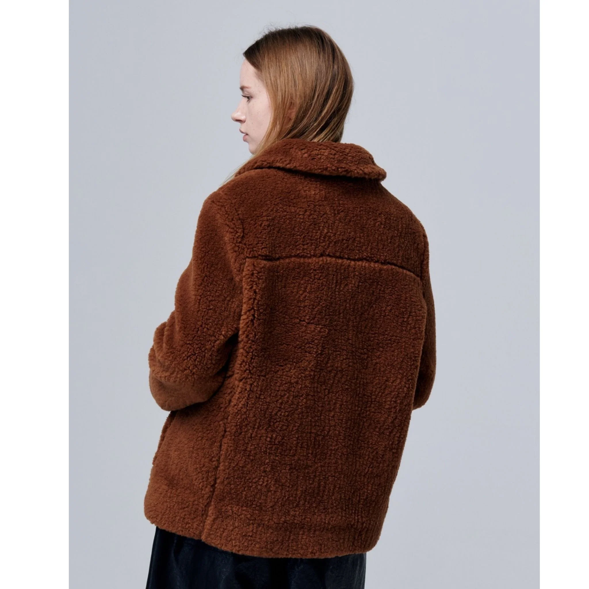 Ethereal Fur Jacket with Soft Fleece Fabric - Image 13