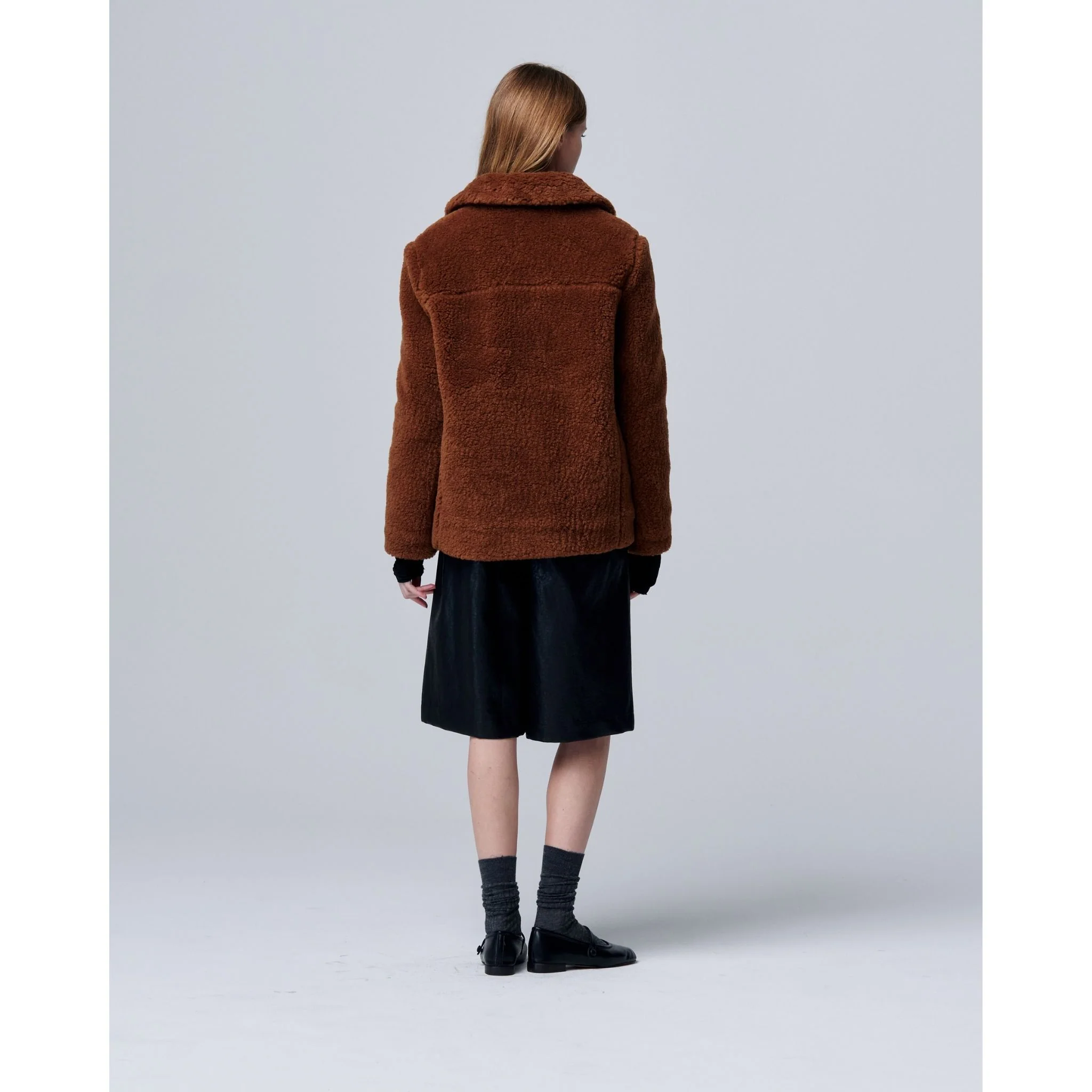 Ethereal Fur Jacket with Soft Fleece Fabric - Image 4